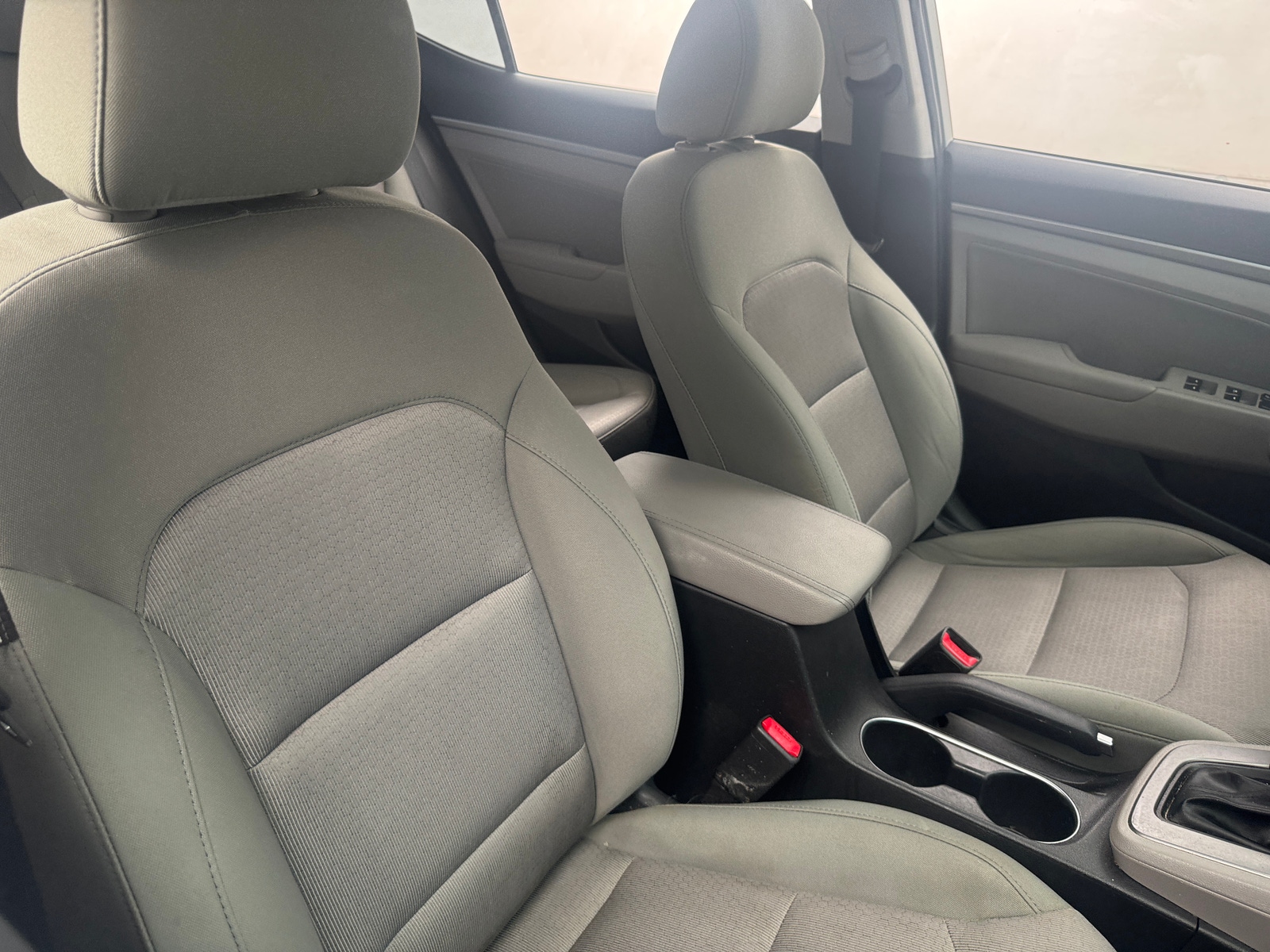 Thumbnail: 2017 Hyundai Elantra - 2