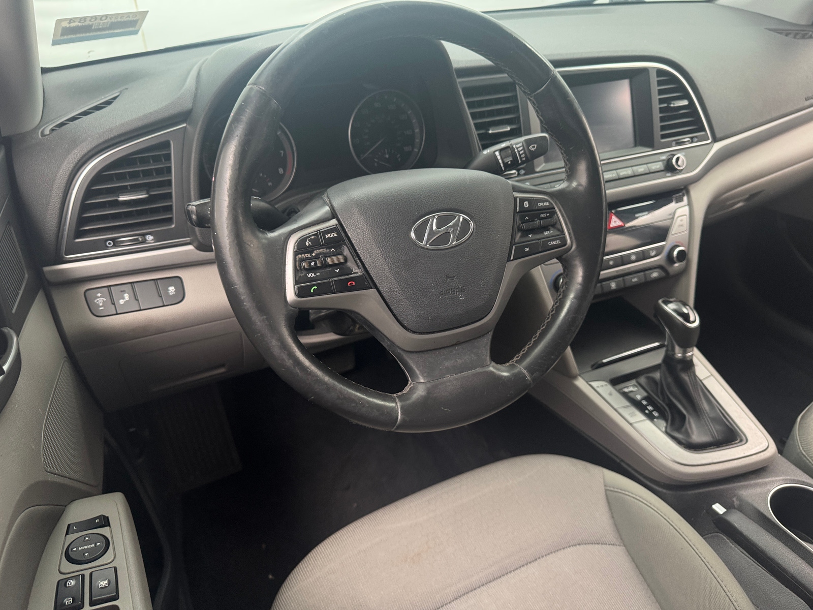 Thumbnail: 2017 Hyundai Elantra - 5