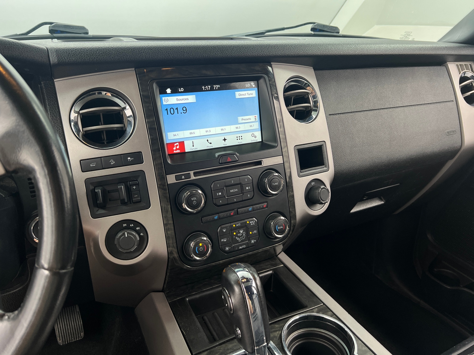 Thumbnail: 2017 Ford Expedition - 3