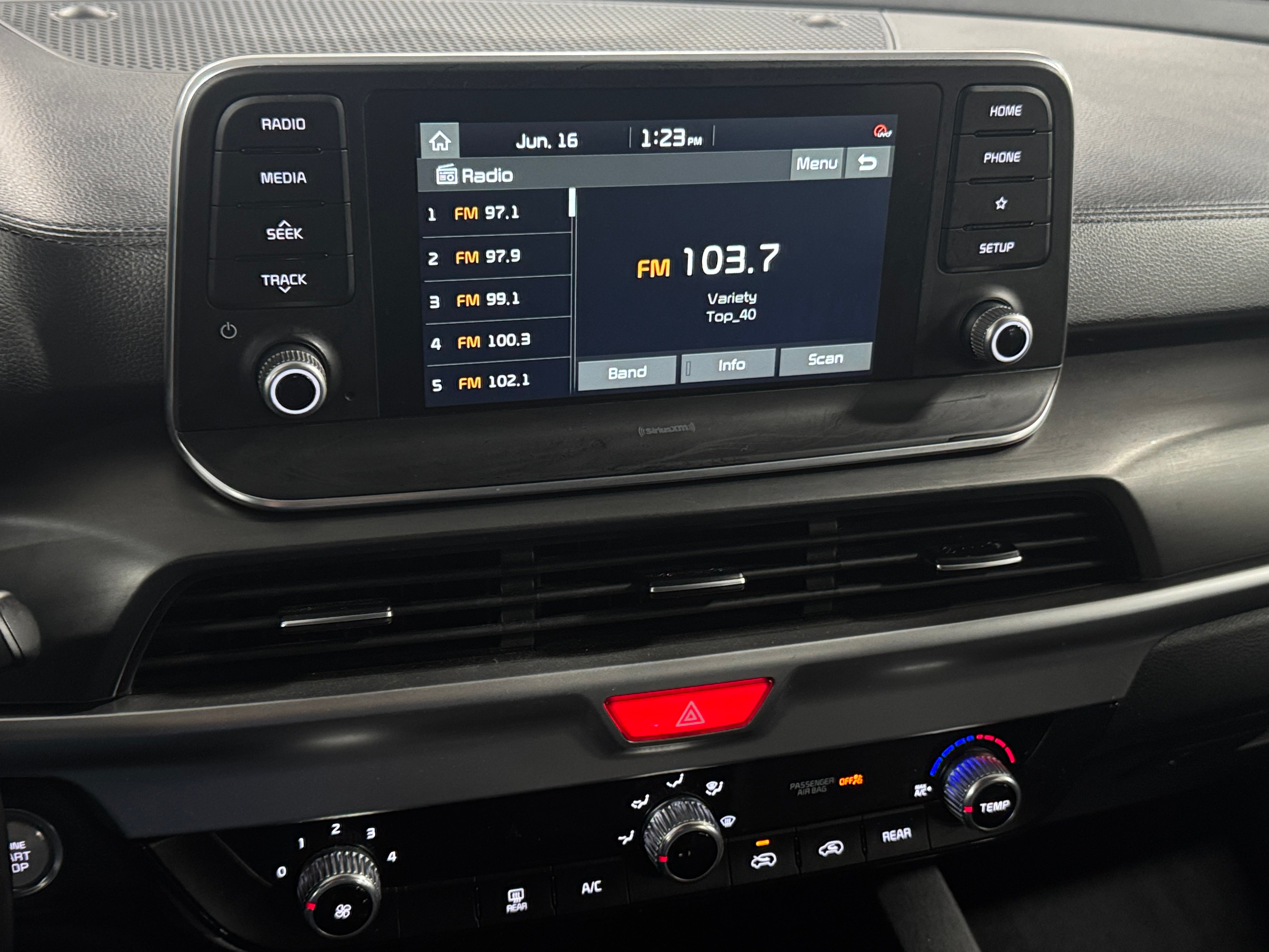 2021 Kia Telluride LX 3