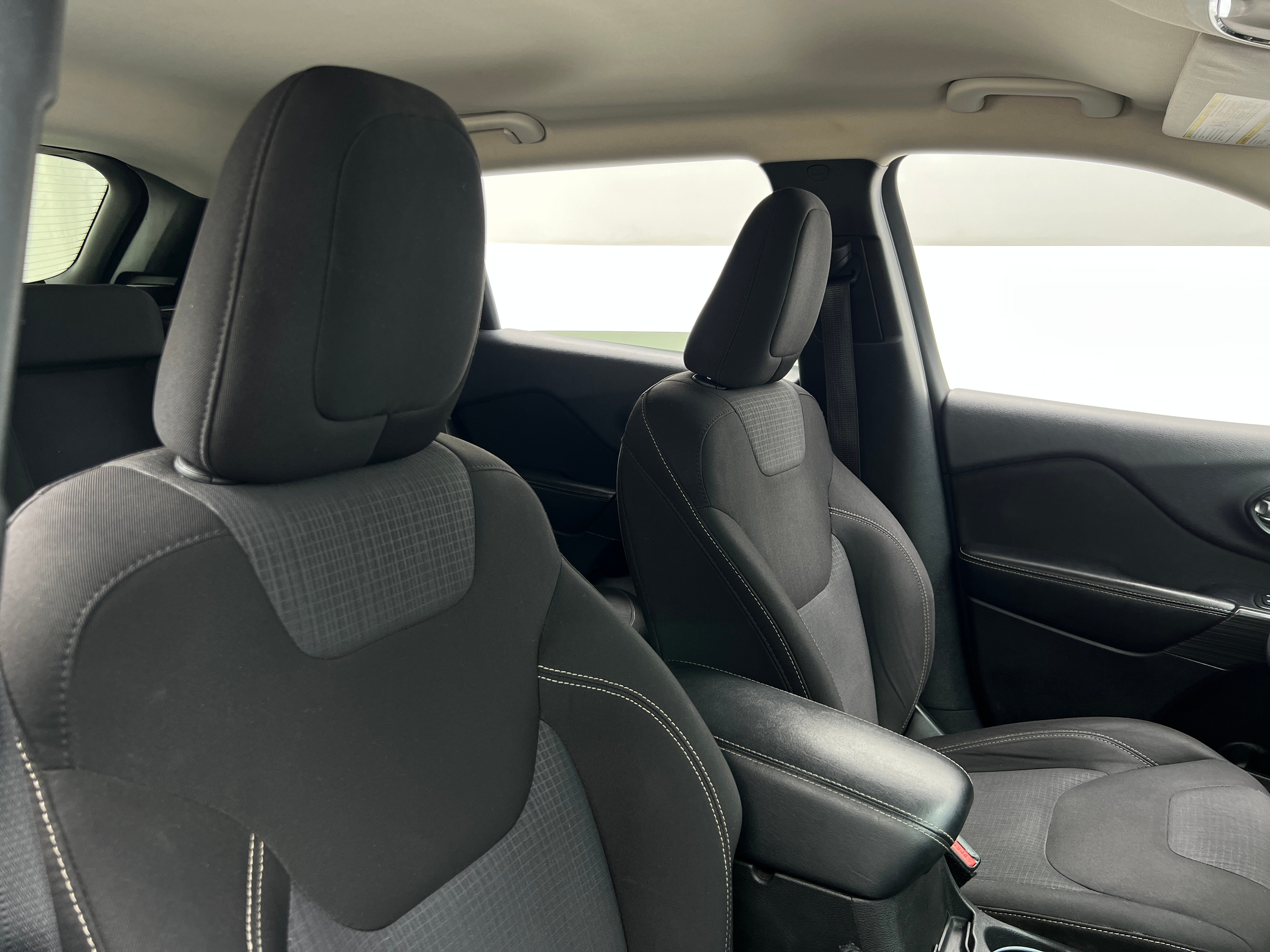 2015 Jeep Cherokee Latitude 2
