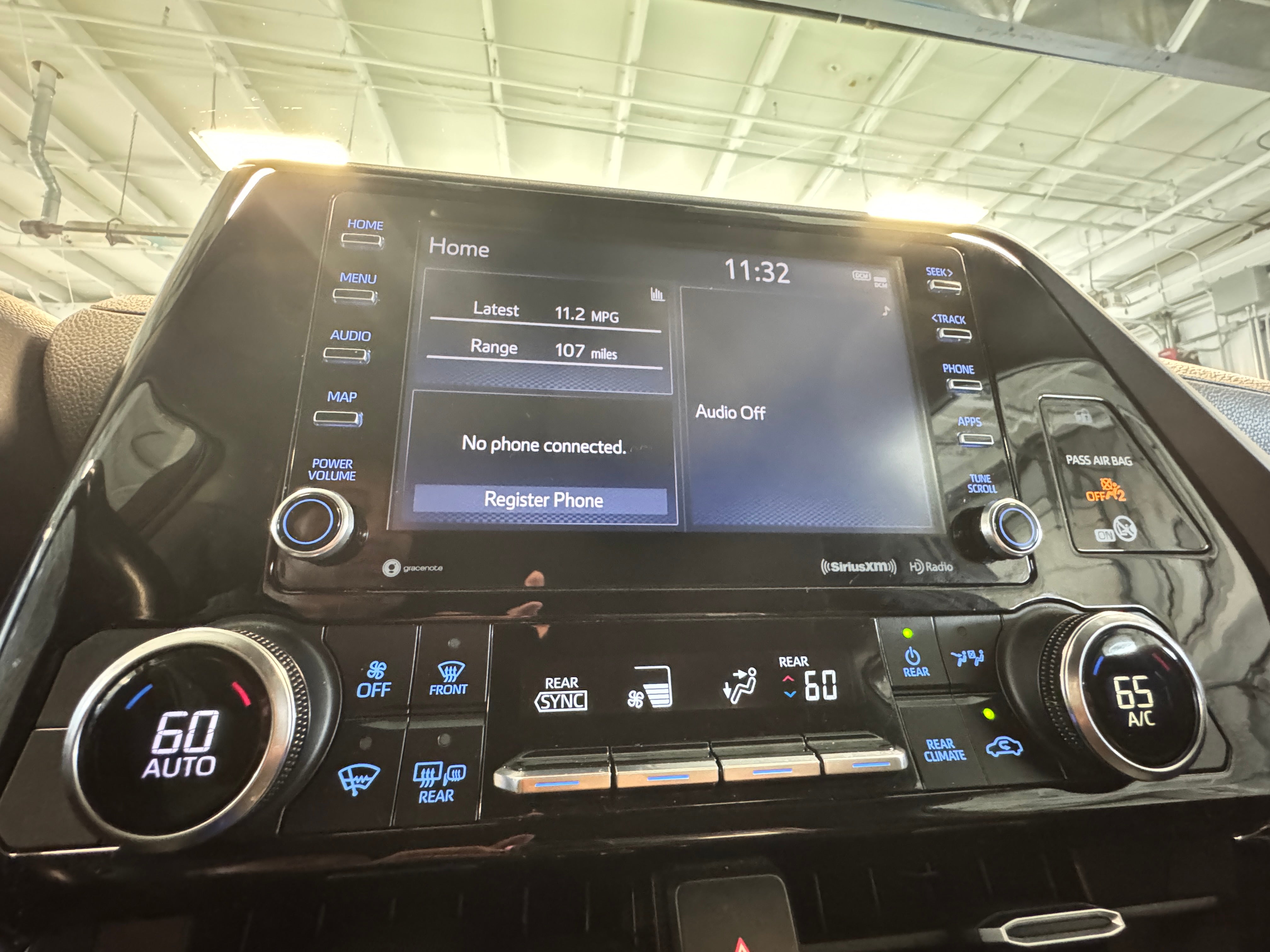 2020 Toyota Highlander LE 4