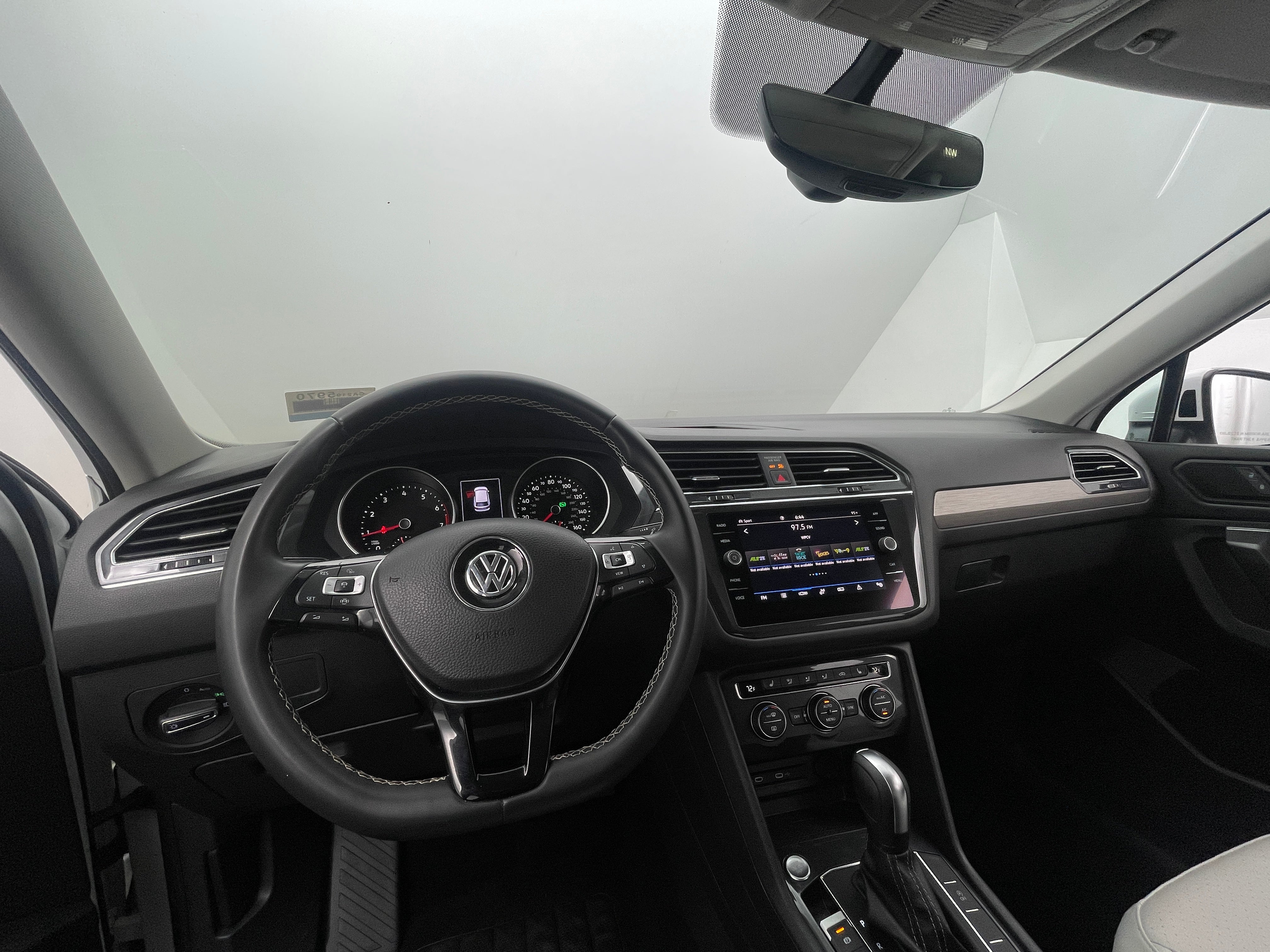 2021 Volkswagen Tiguan SE 3
