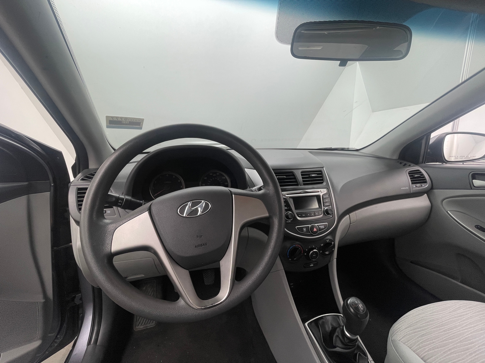 Thumbnail: 2015 Hyundai Accent - 3