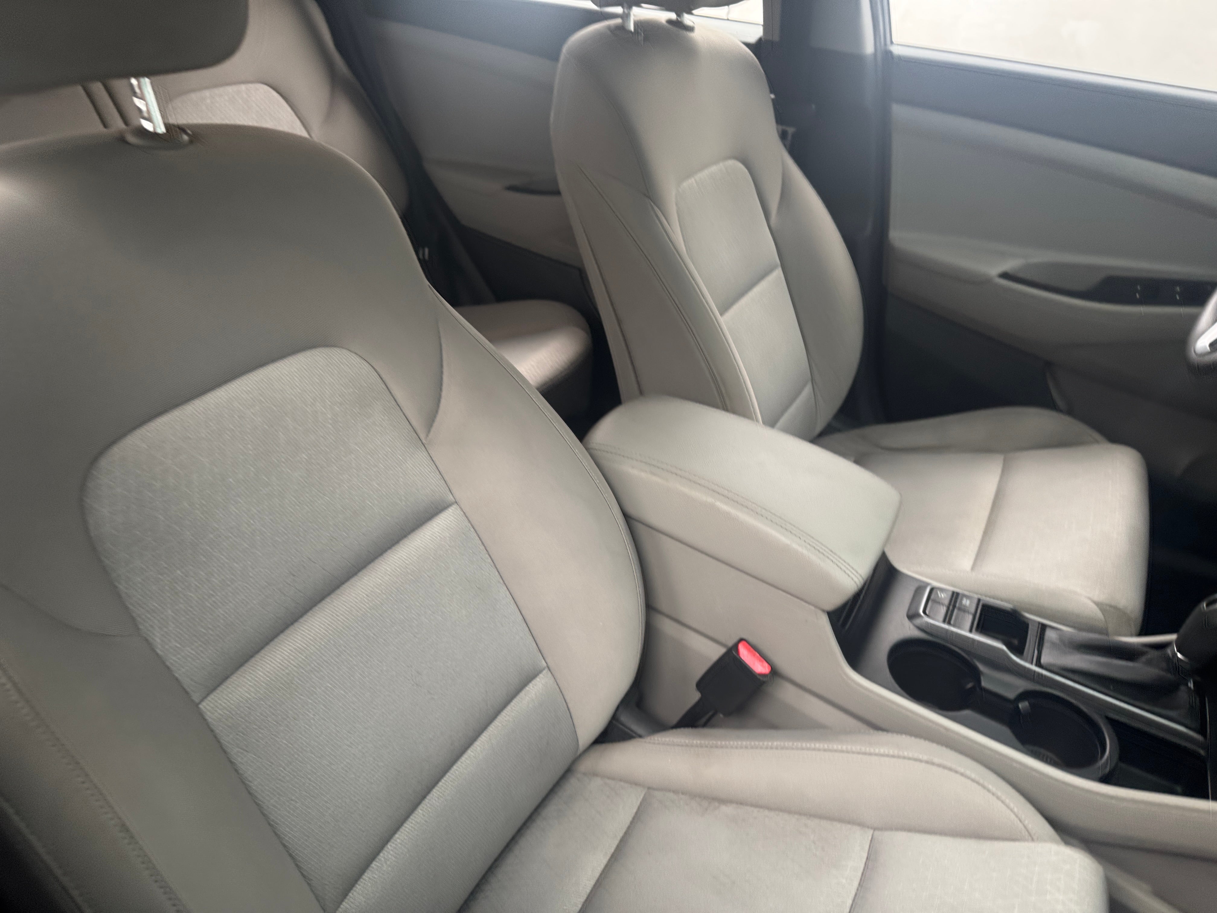 2016 Hyundai Tucson SE 2