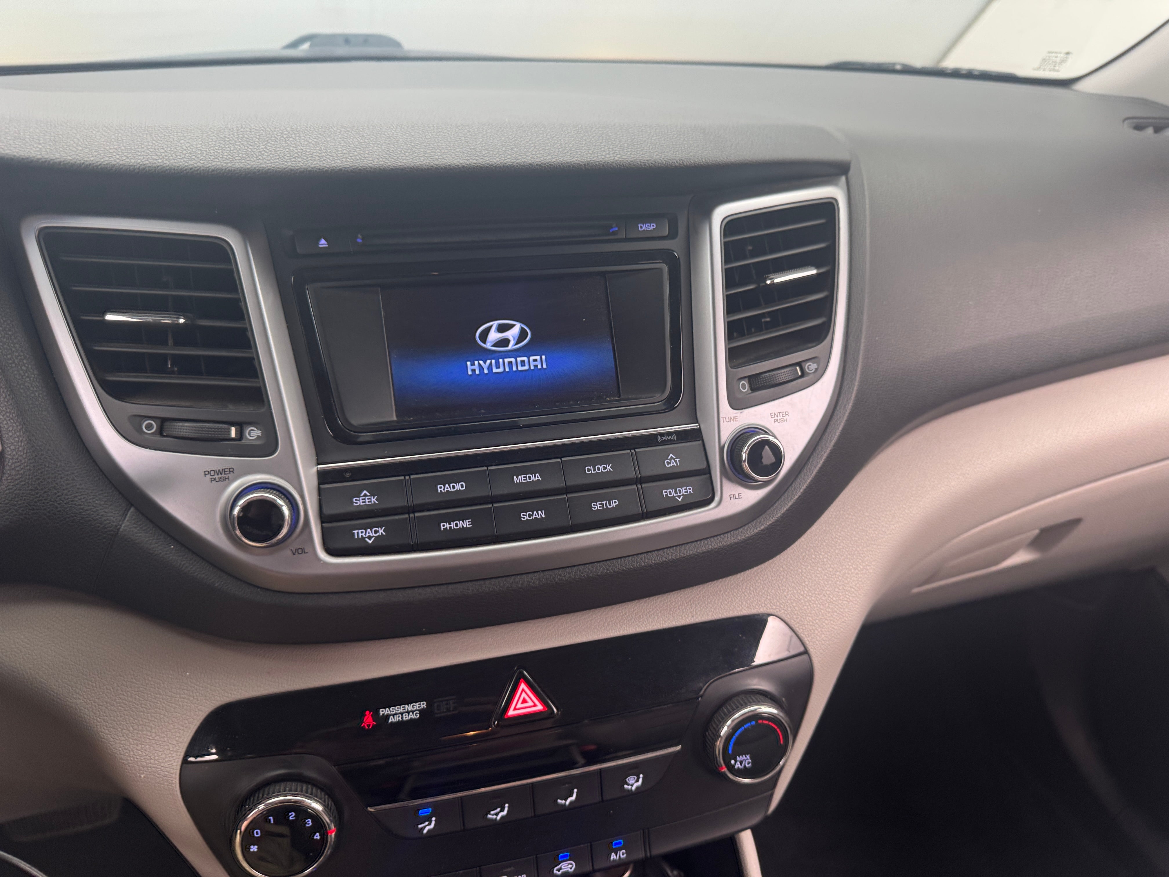 2016 Hyundai Tucson SE 4