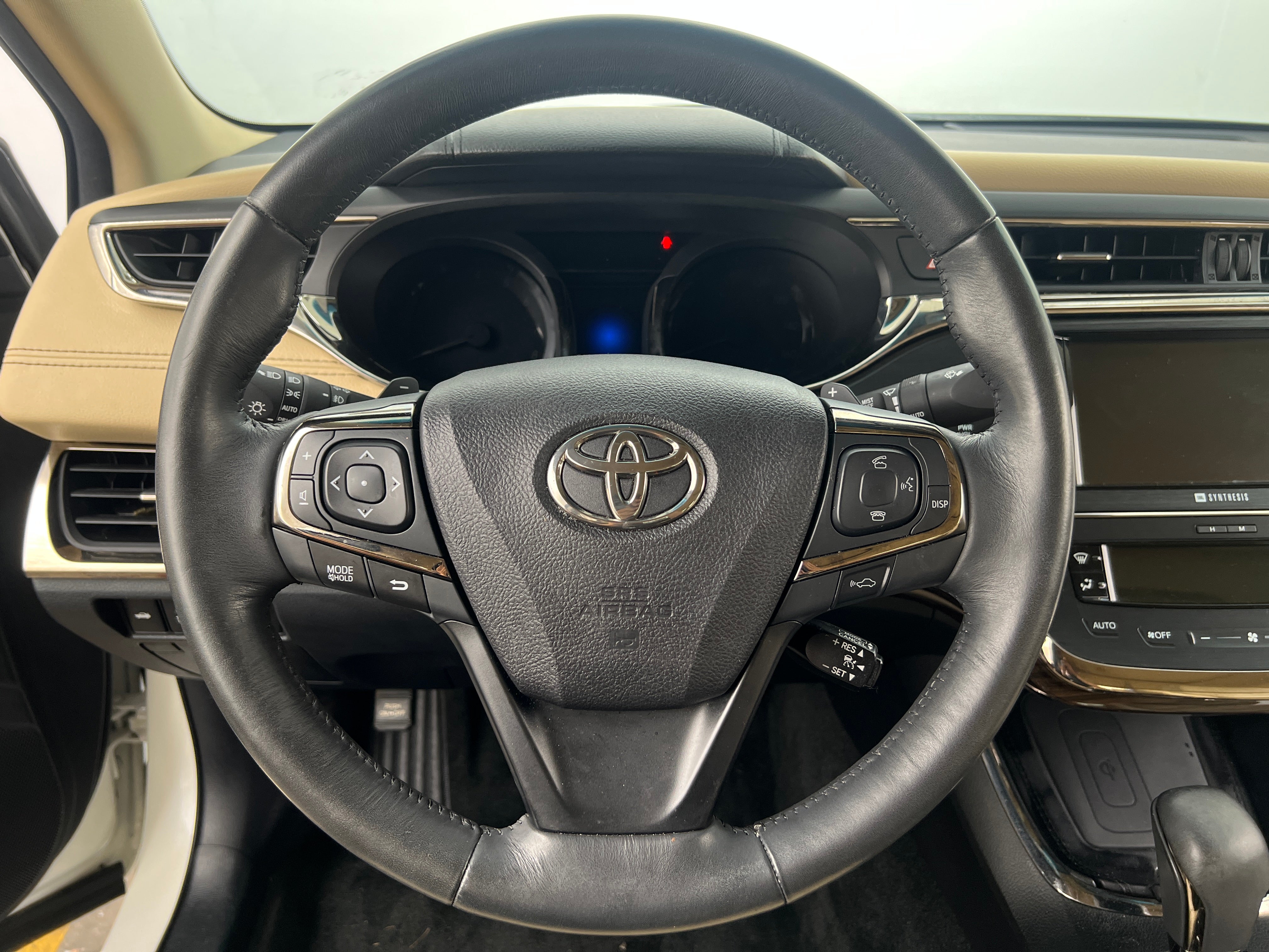 2014 Toyota Avalon Limited 4