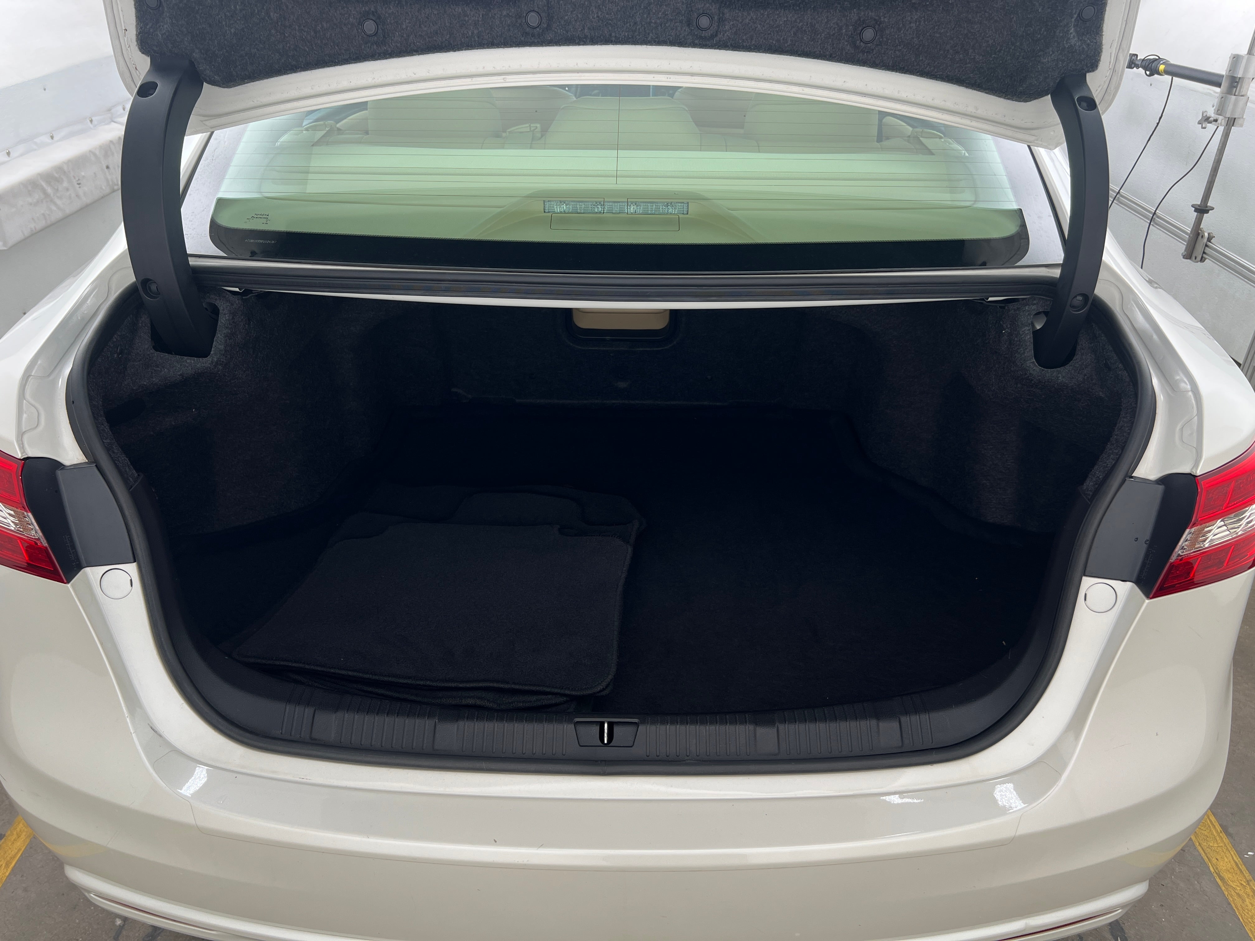 2014 Toyota Avalon Limited 6