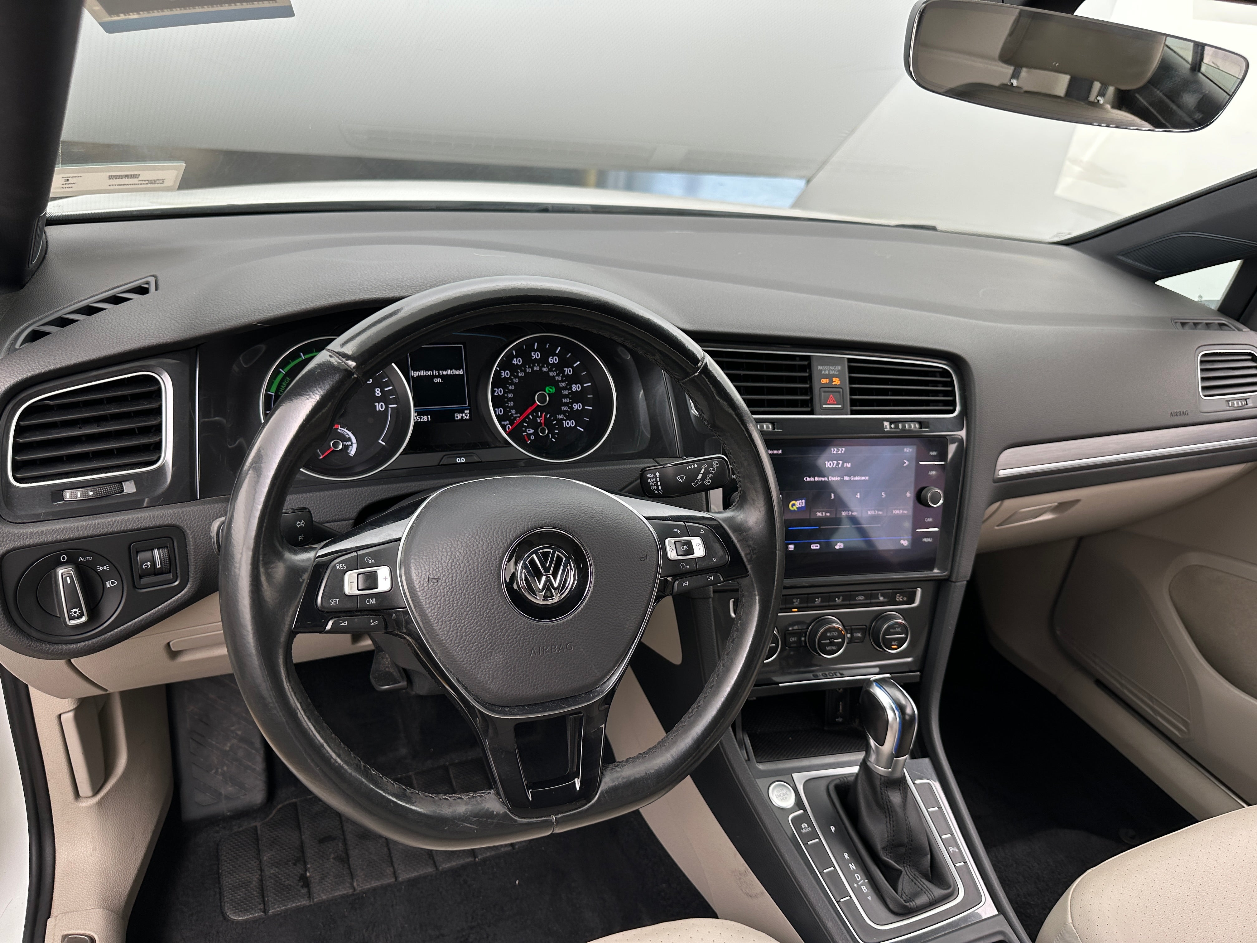 2017 Volkswagen e-Golf SEL Premium 2