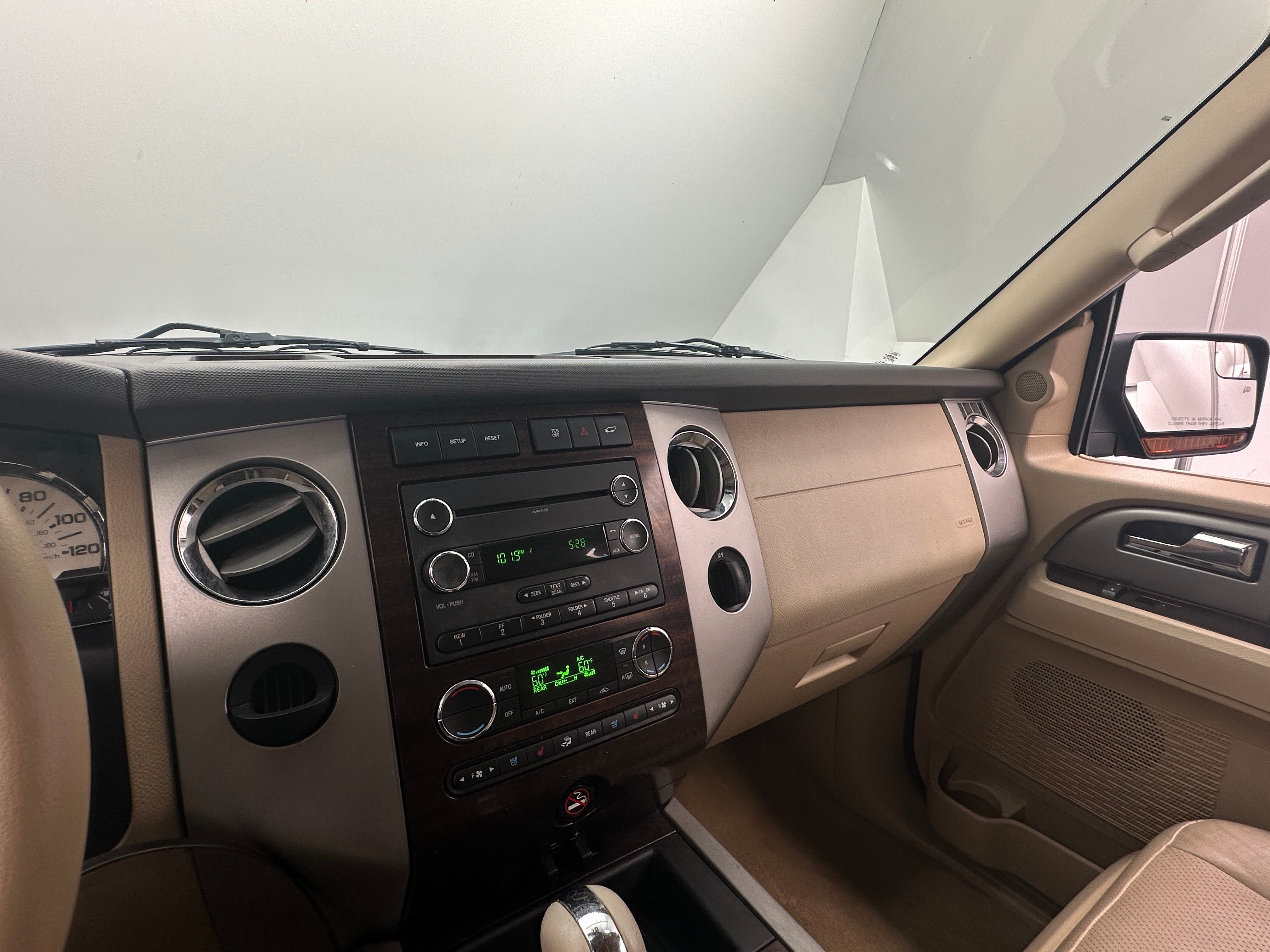 Thumbnail: 2013 Ford Expedition - 4
