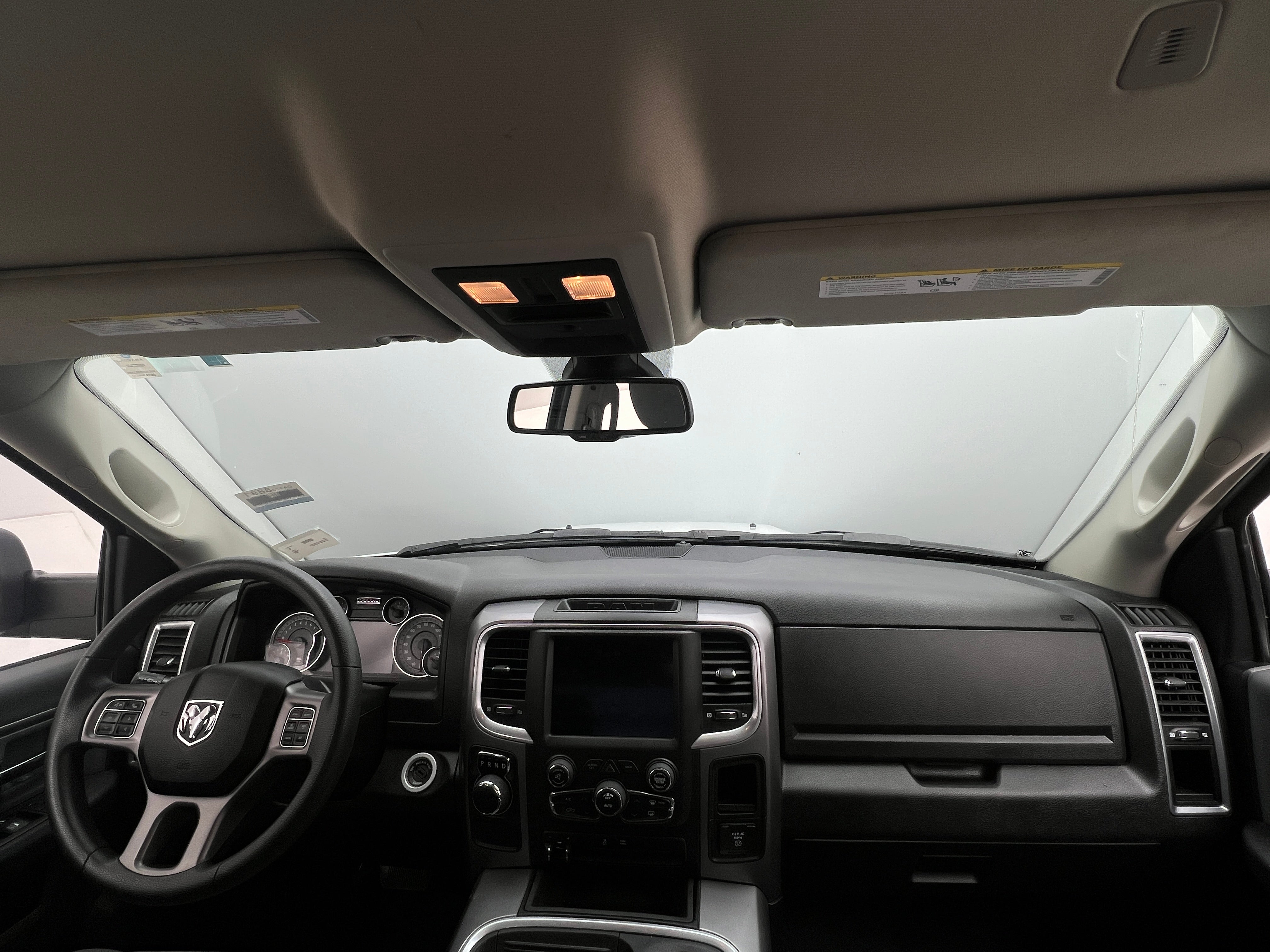 2023 RAM 1500 Classic SLT 3