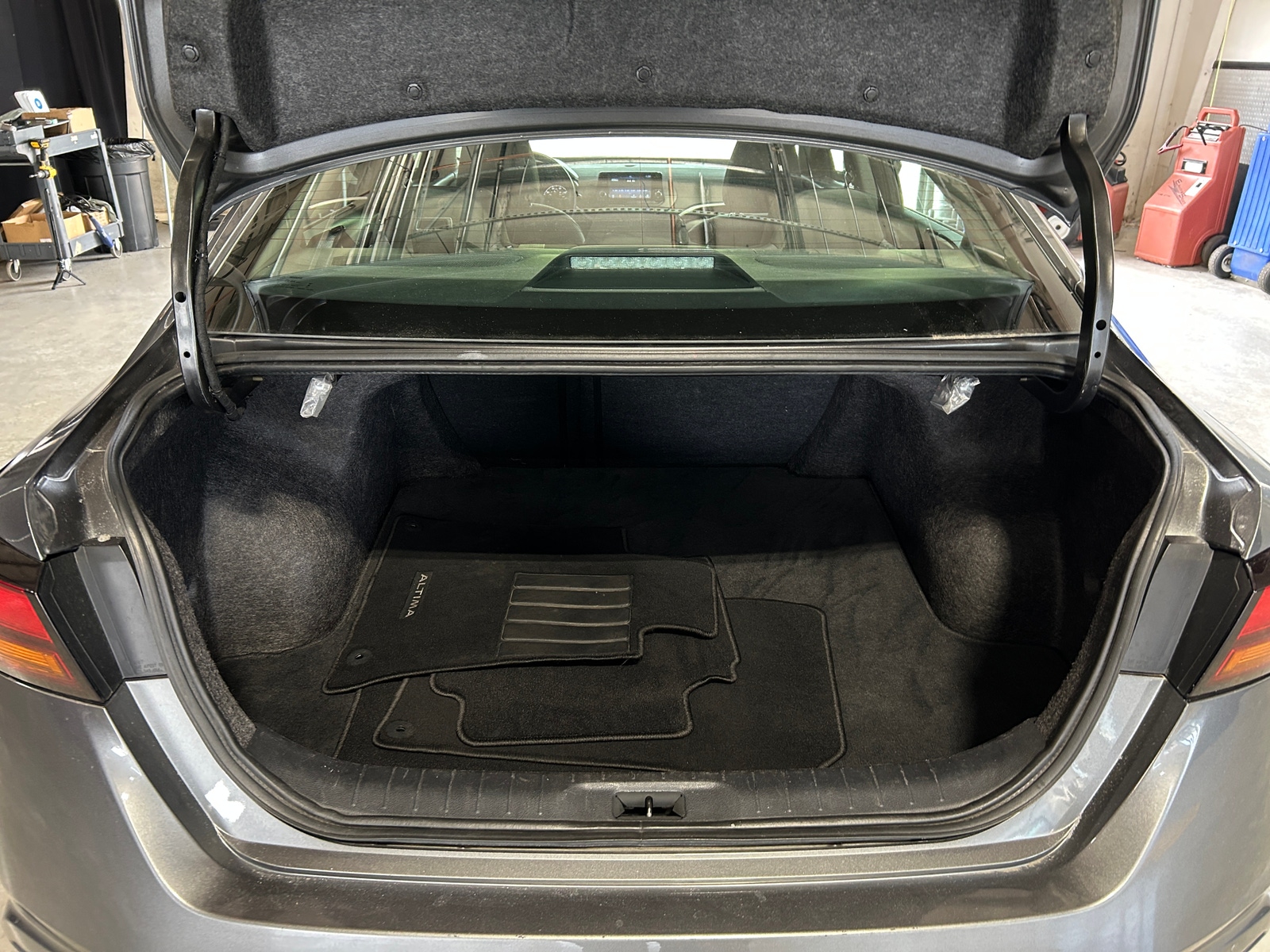 Thumbnail: 2023 Nissan Altima - 7