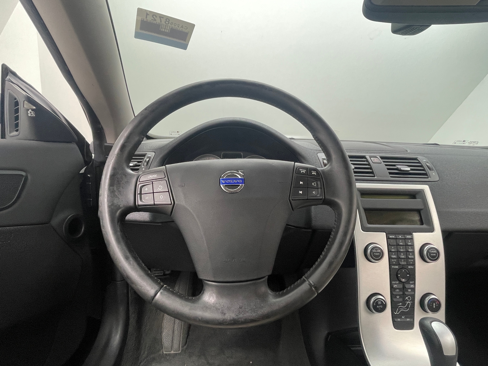 Thumbnail: 2011 Volvo C70 - 4