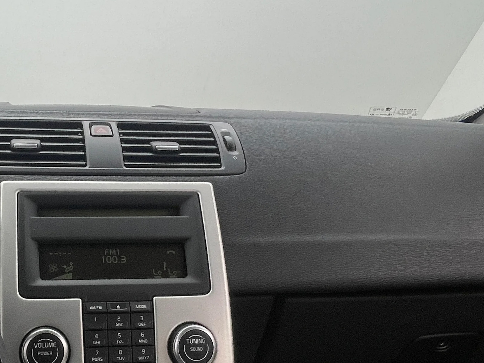 Thumbnail: 2011 Volvo C70 - 3