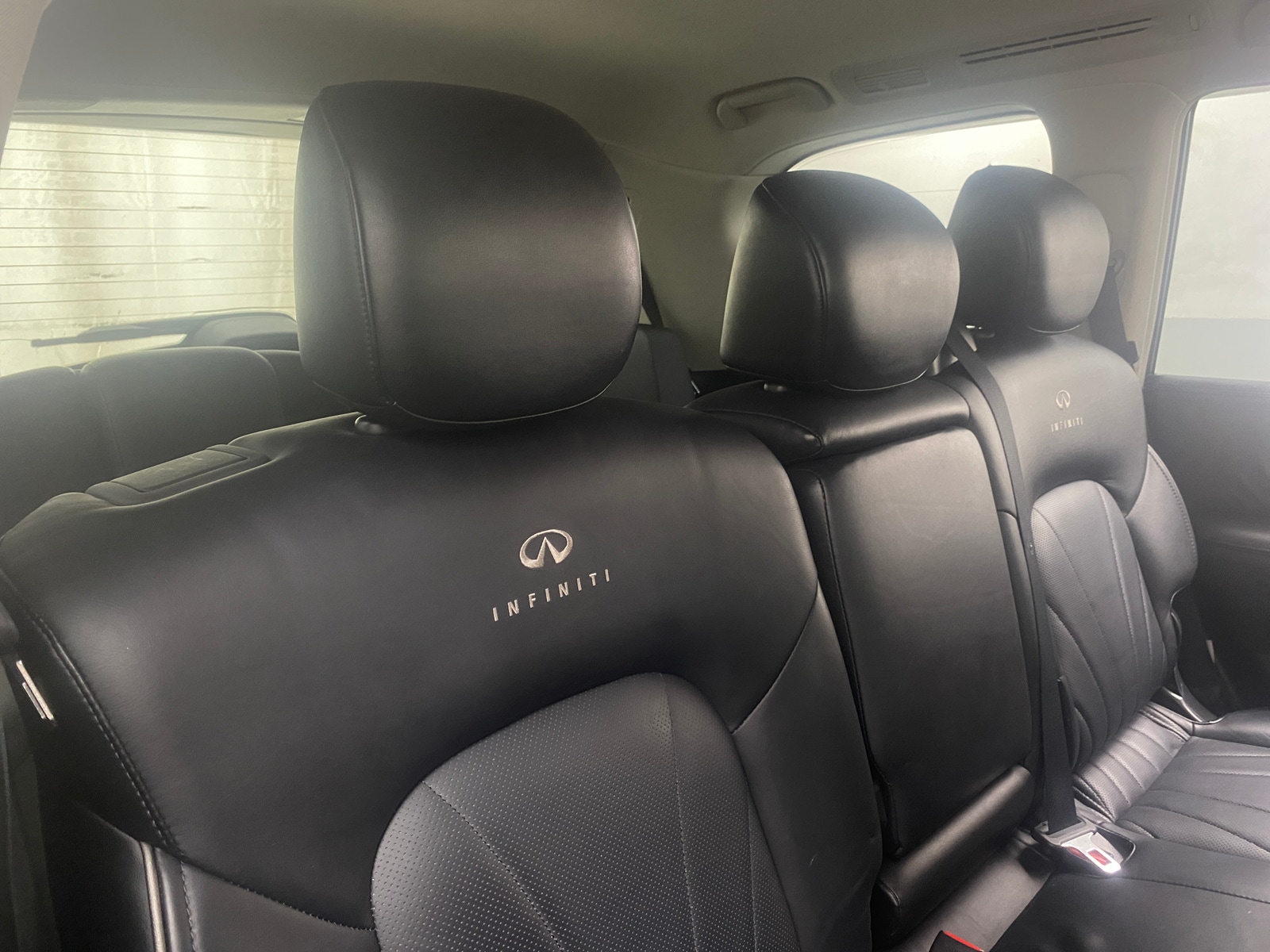 Thumbnail: 2012 INFINITI QX56 - 5