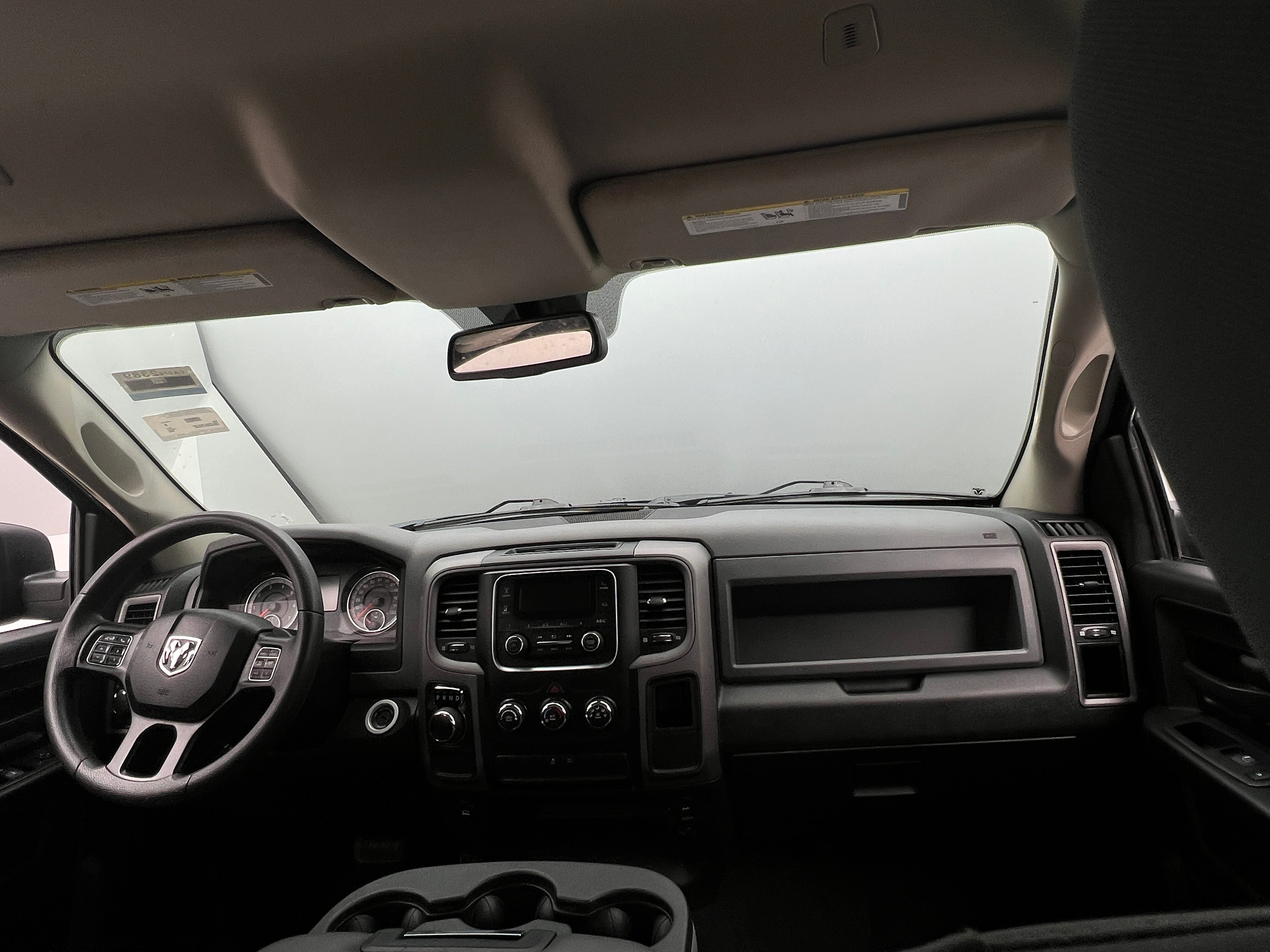 Thumbnail: 2020 RAM 1500 Classic - 3