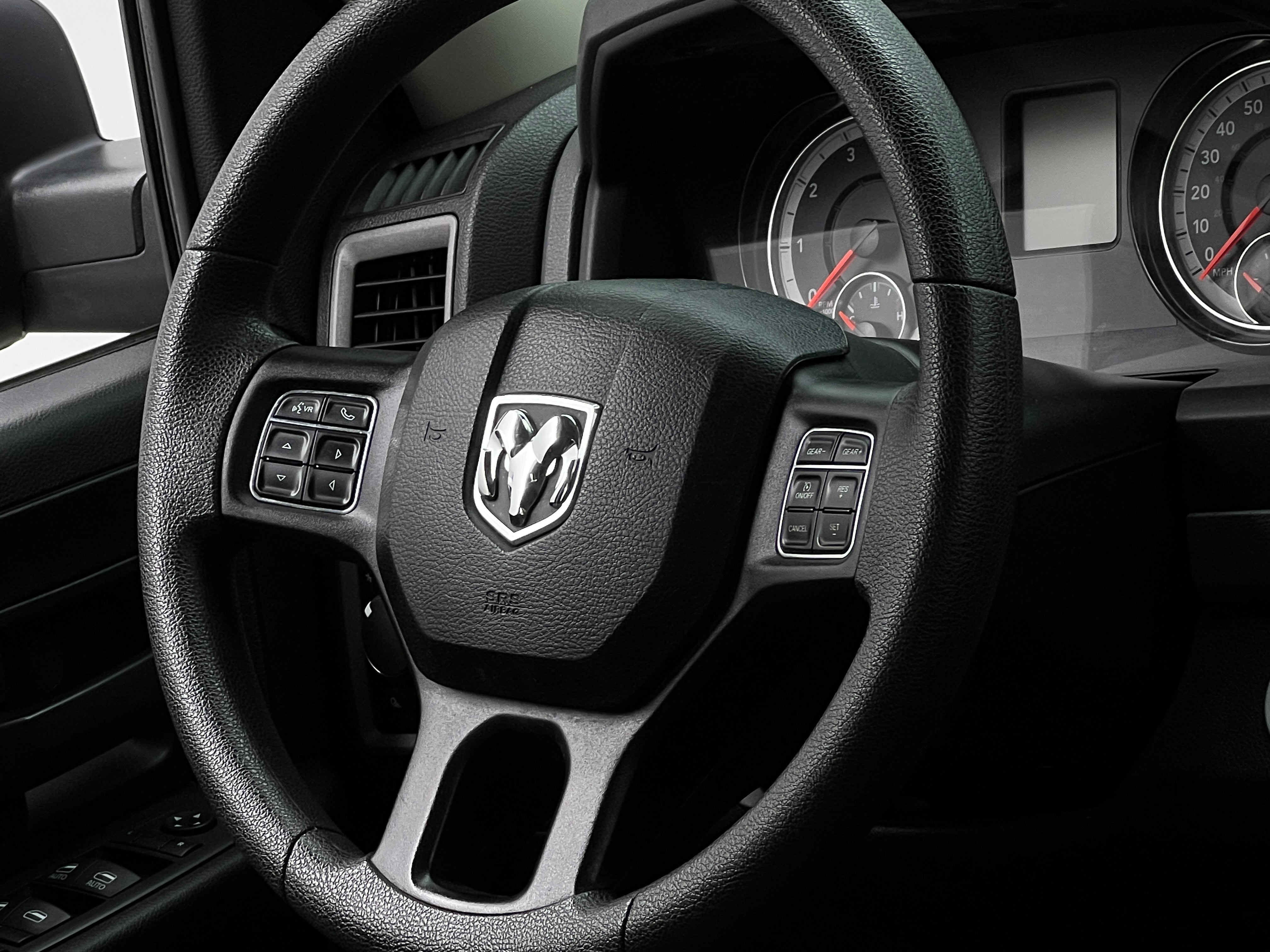 Thumbnail: 2020 RAM 1500 Classic - 5