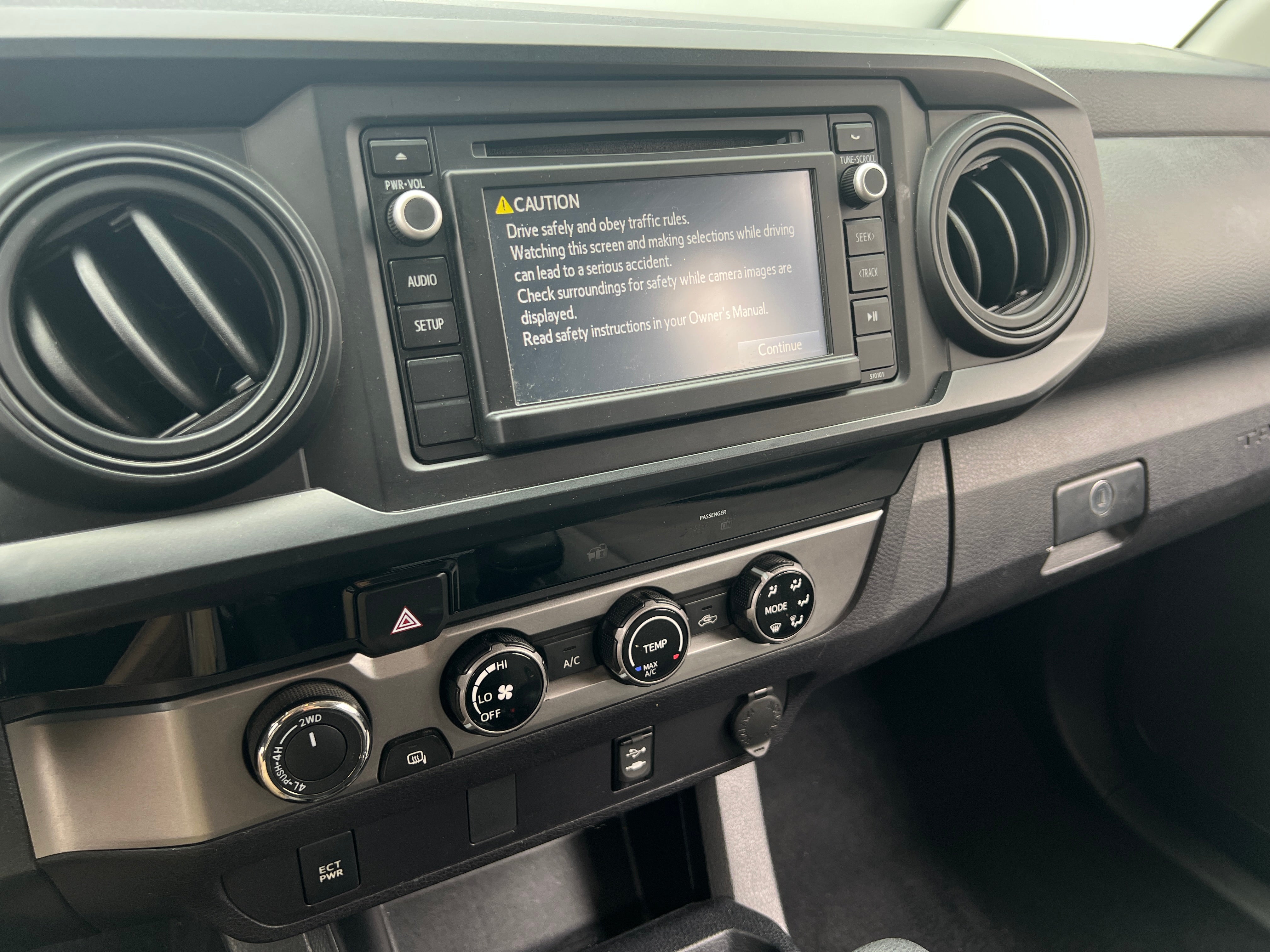 2017 Toyota Tacoma SR5 4