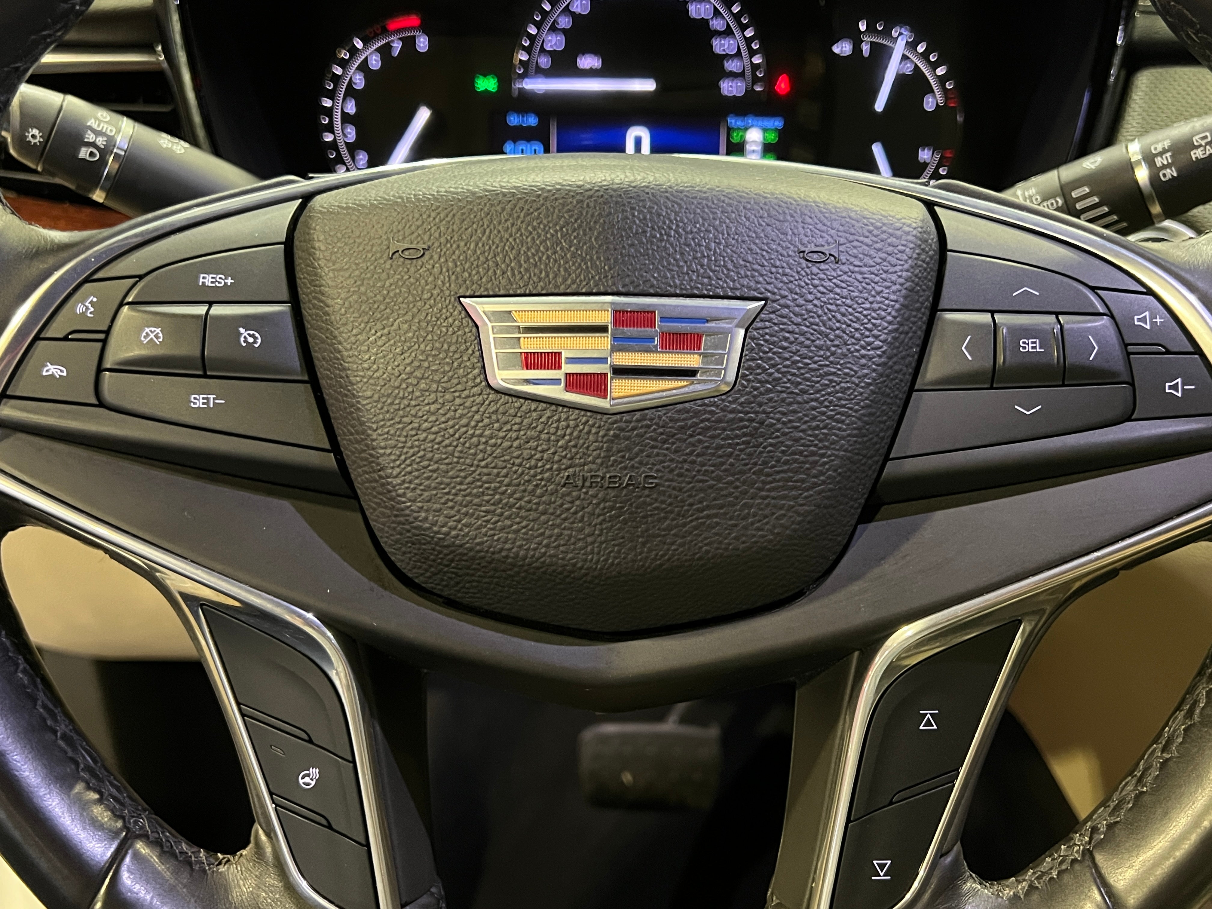 2017 Cadillac XT5 Luxury 4
