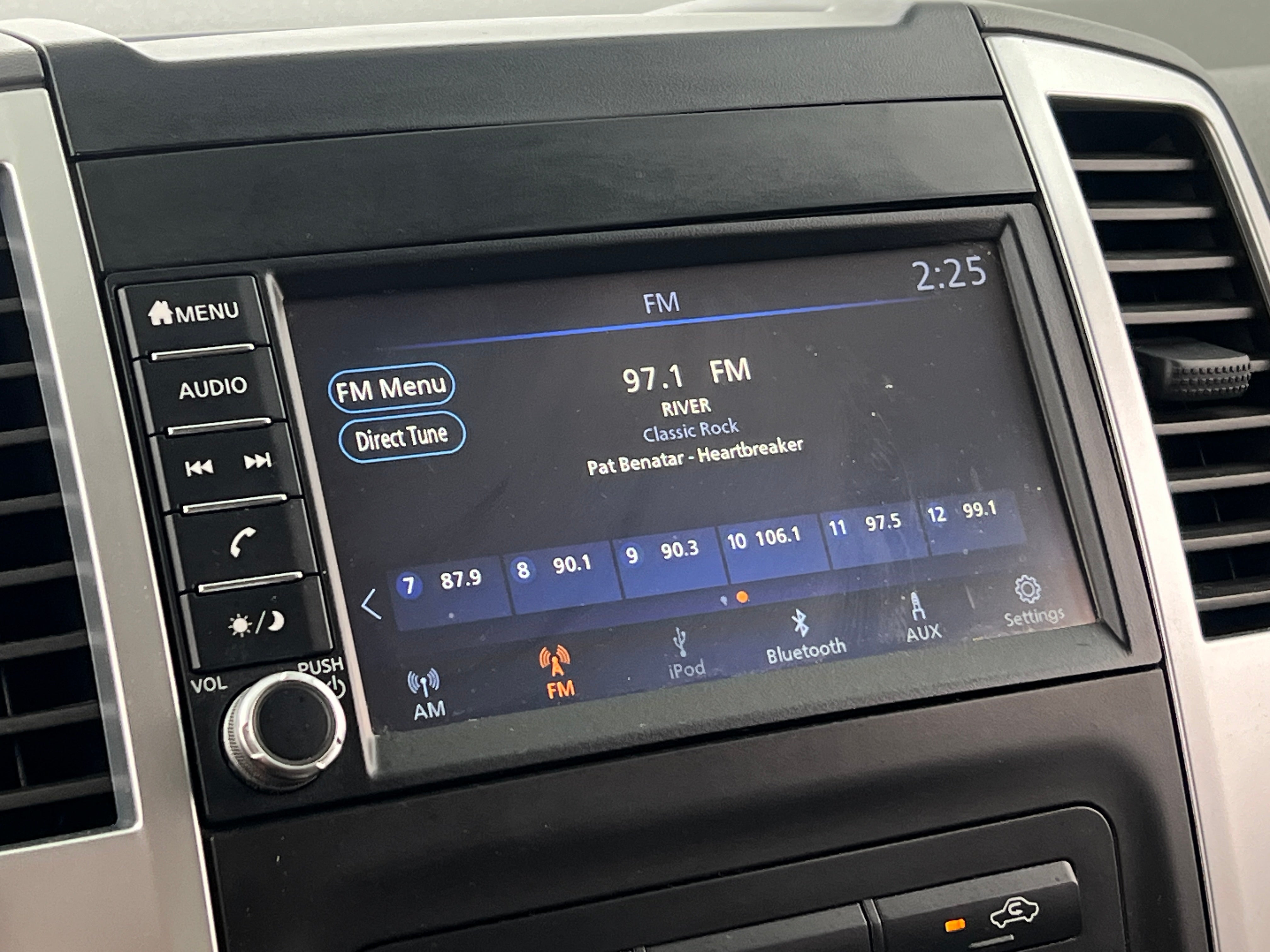 2019 Nissan Frontier SV 4