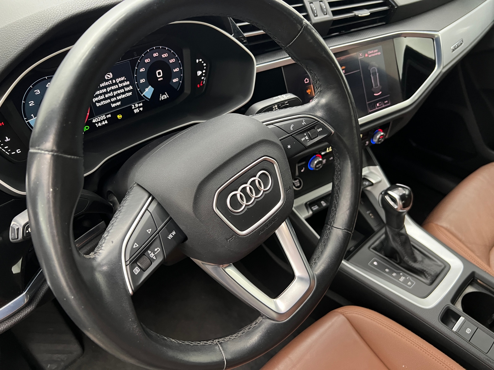Thumbnail: 2021 Audi Q3 - 4