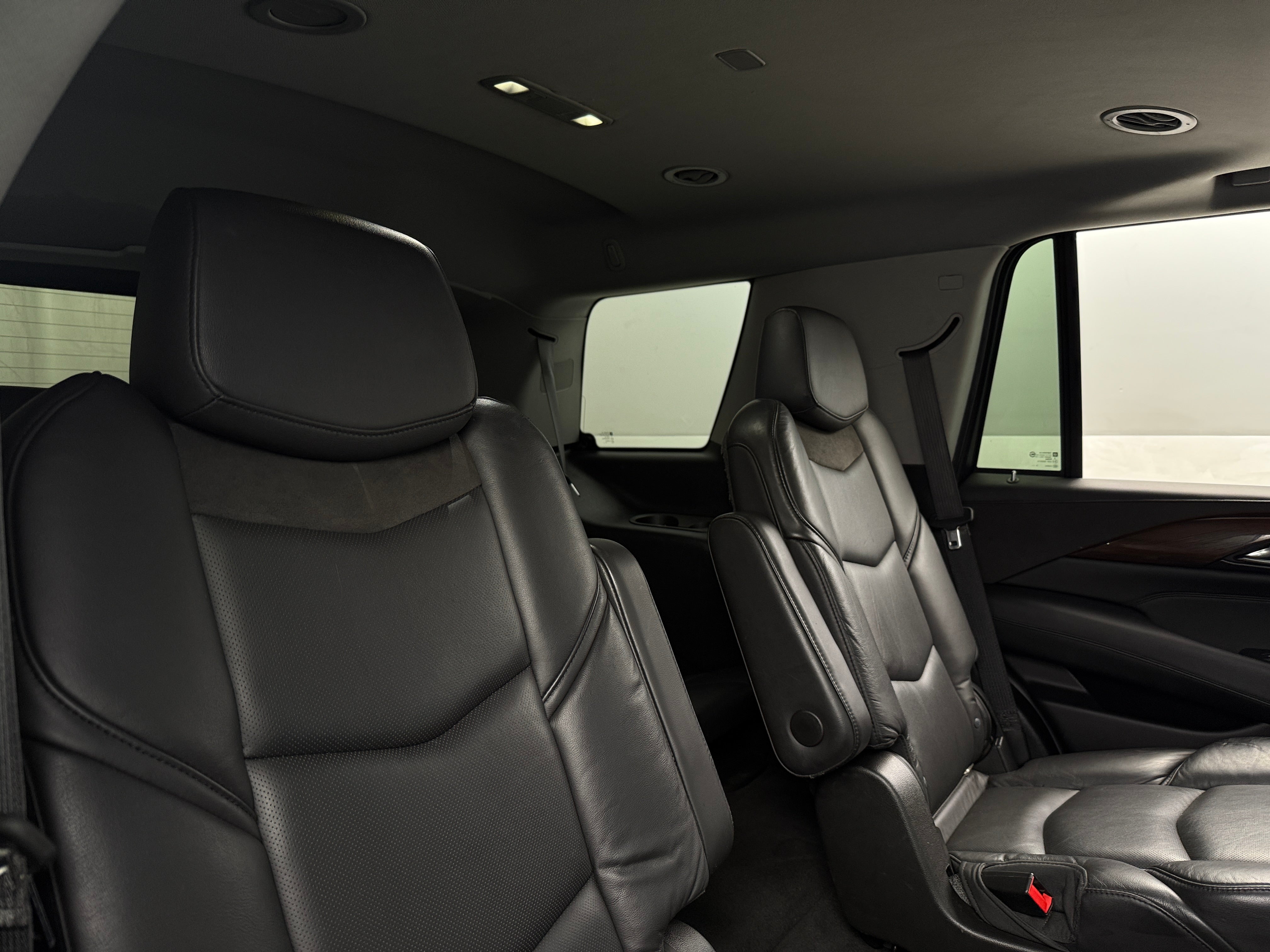 2020 Cadillac Escalade Luxury 5