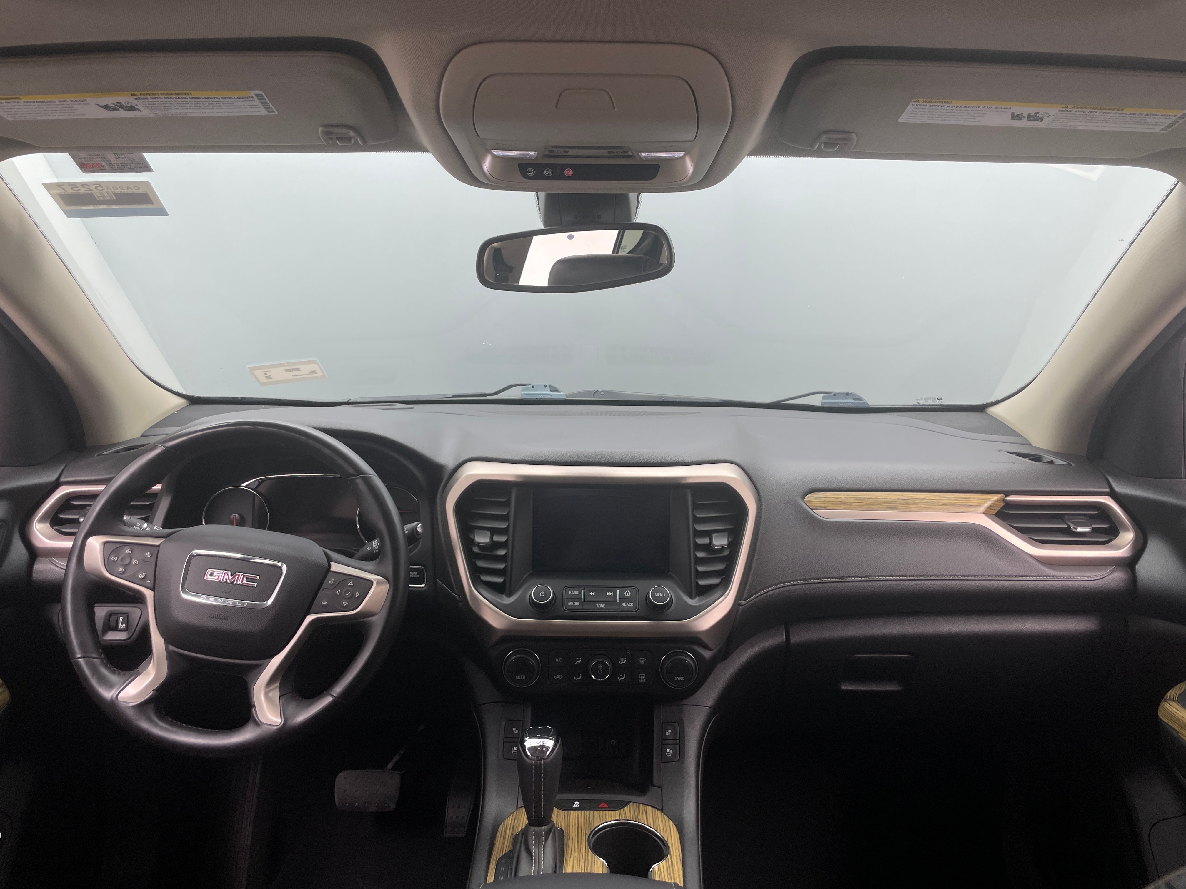 2017 GMC Acadia Denali 2