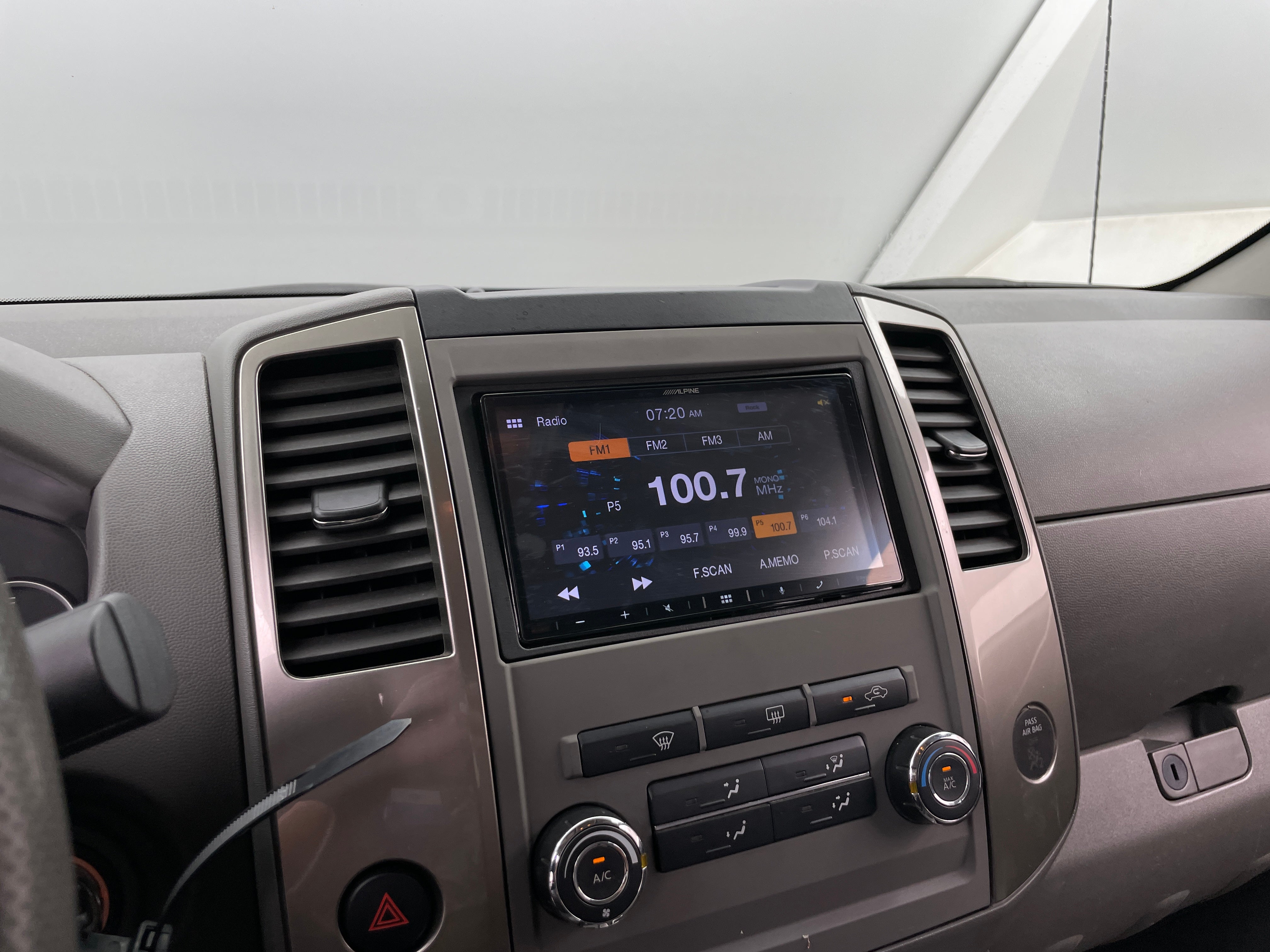 Thumbnail: 2011 Nissan Frontier - 3