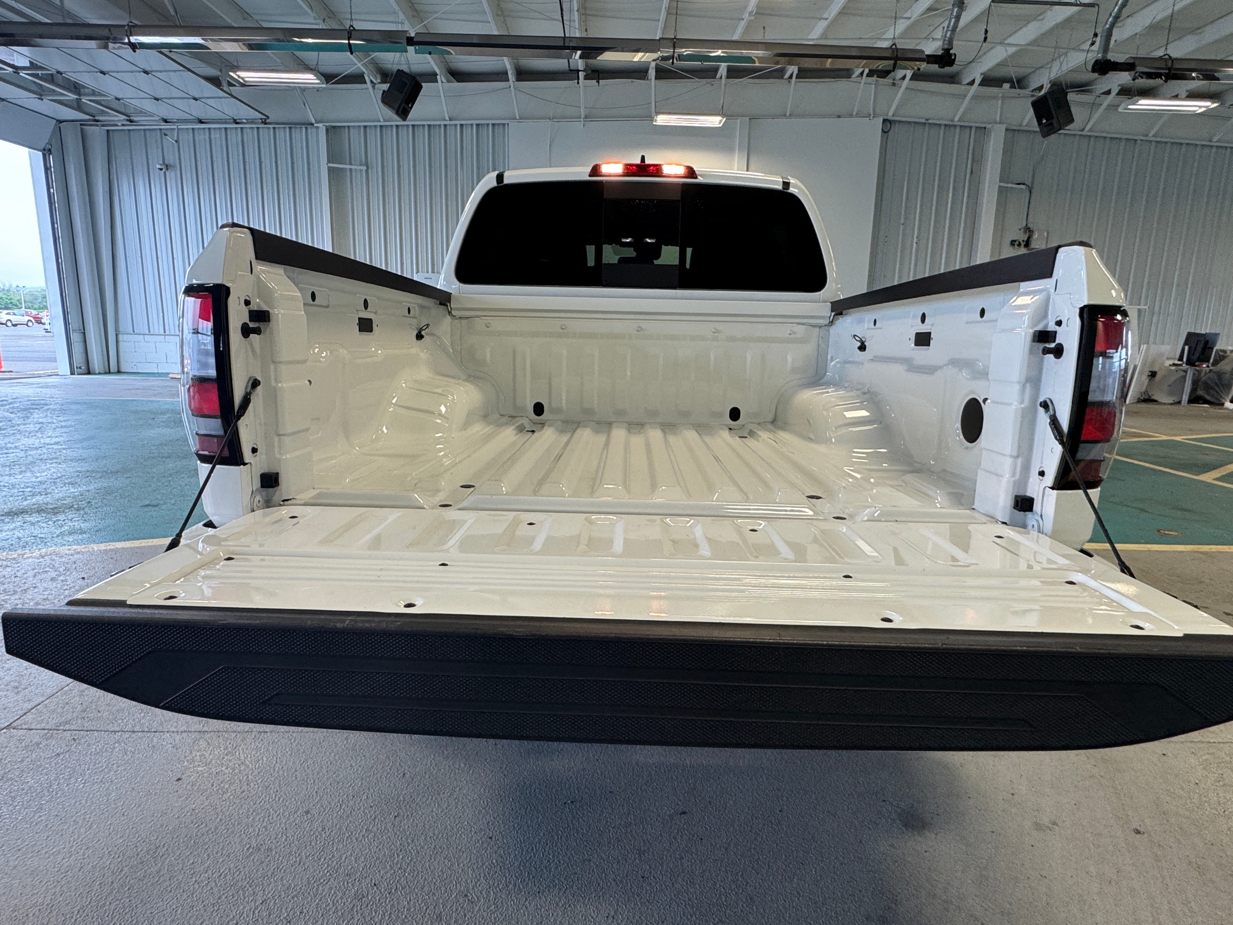2023 Nissan Frontier PRO-4X 7