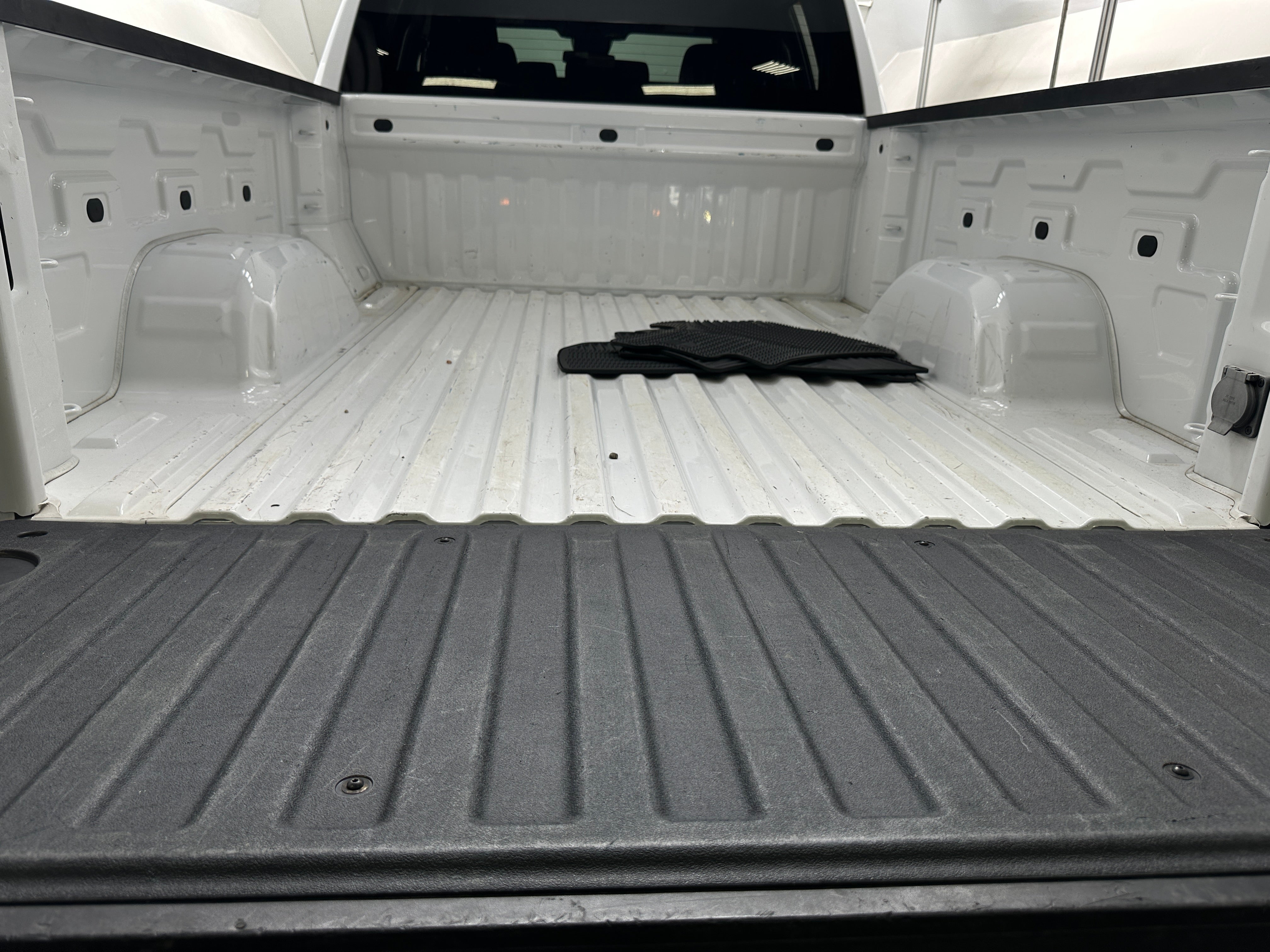 2024 Chevrolet Silverado 1500 Custom 7