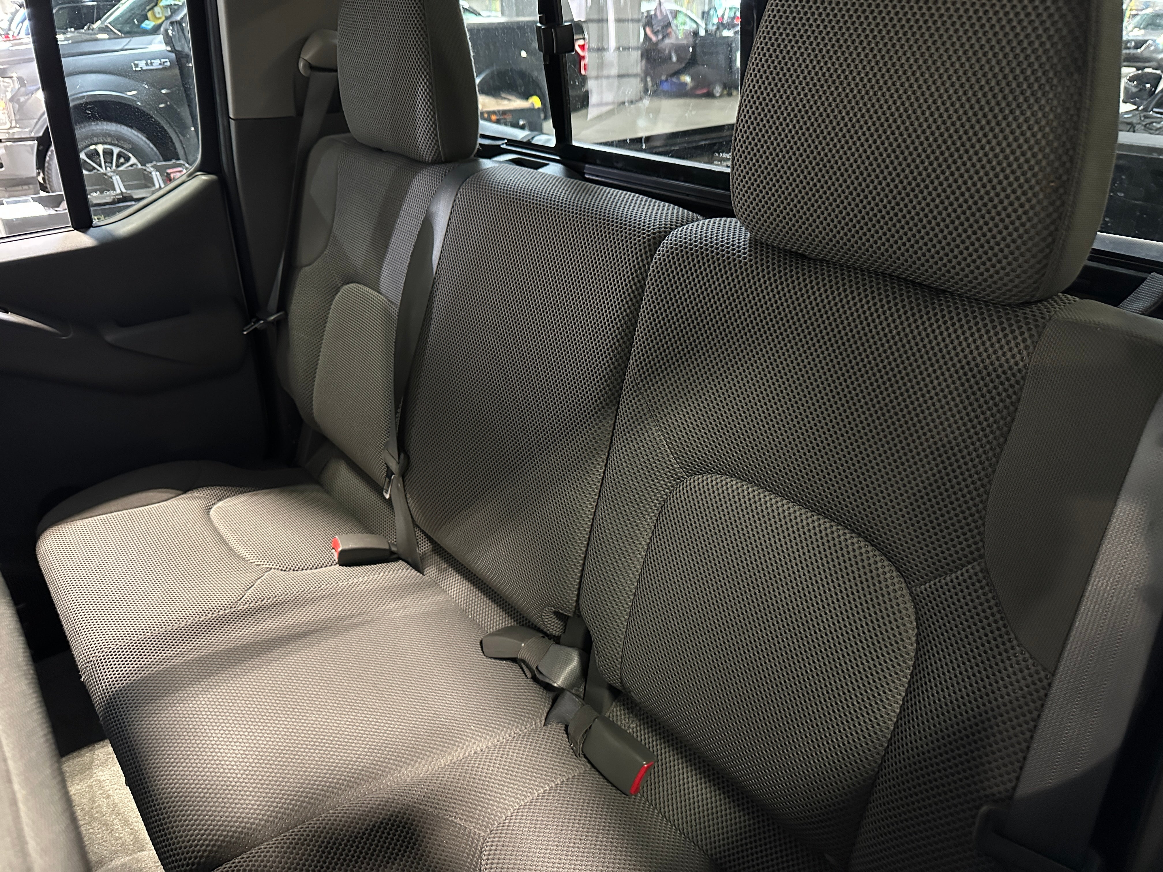 2014 Nissan Frontier SV 6