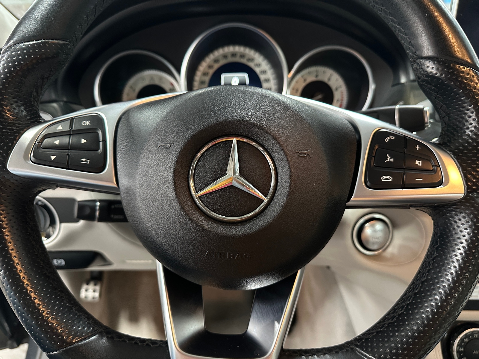 Thumbnail: 2015 Mercedes-Benz CLS - 4