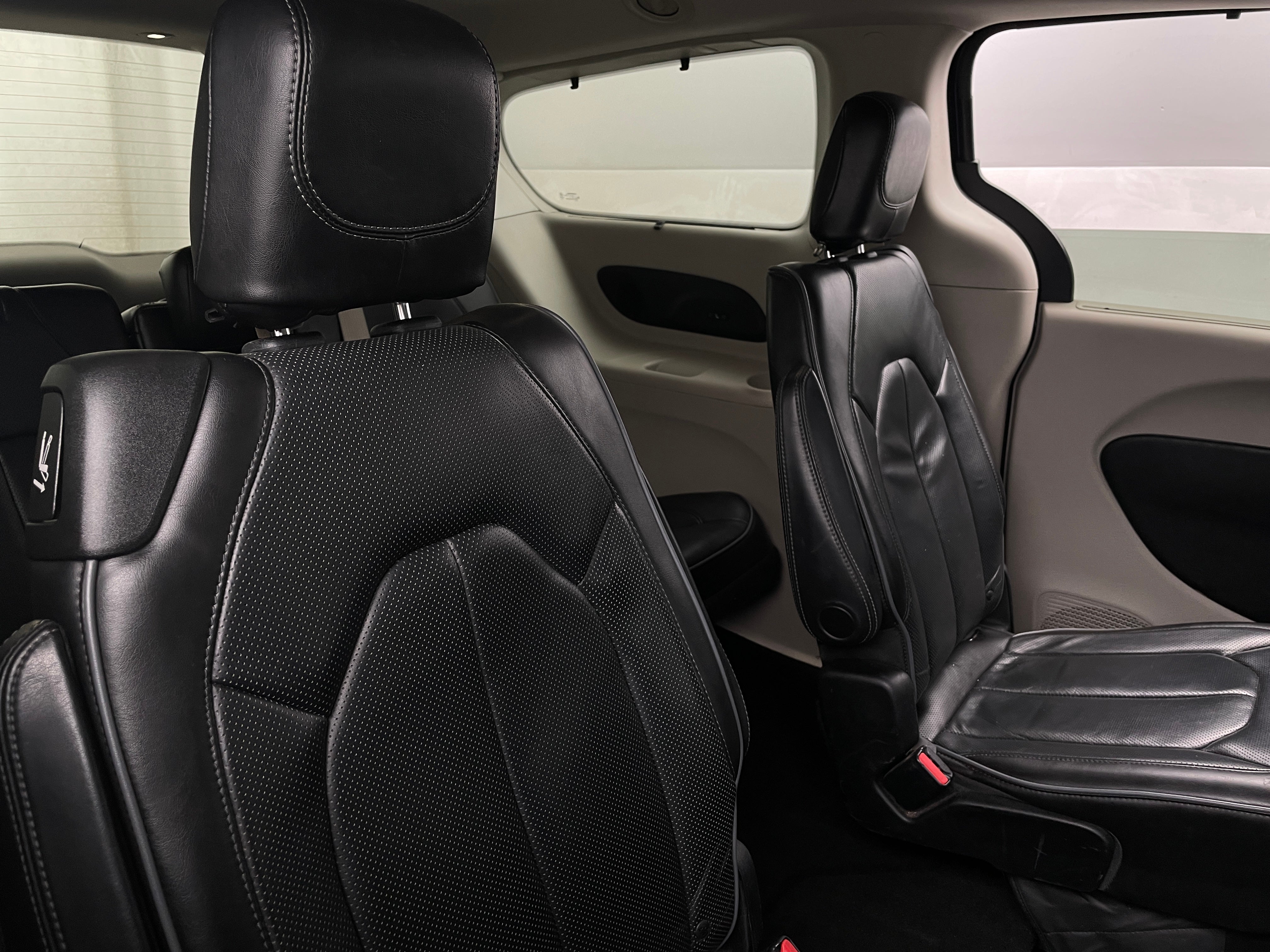 2018 Chrysler Pacifica Limited 5