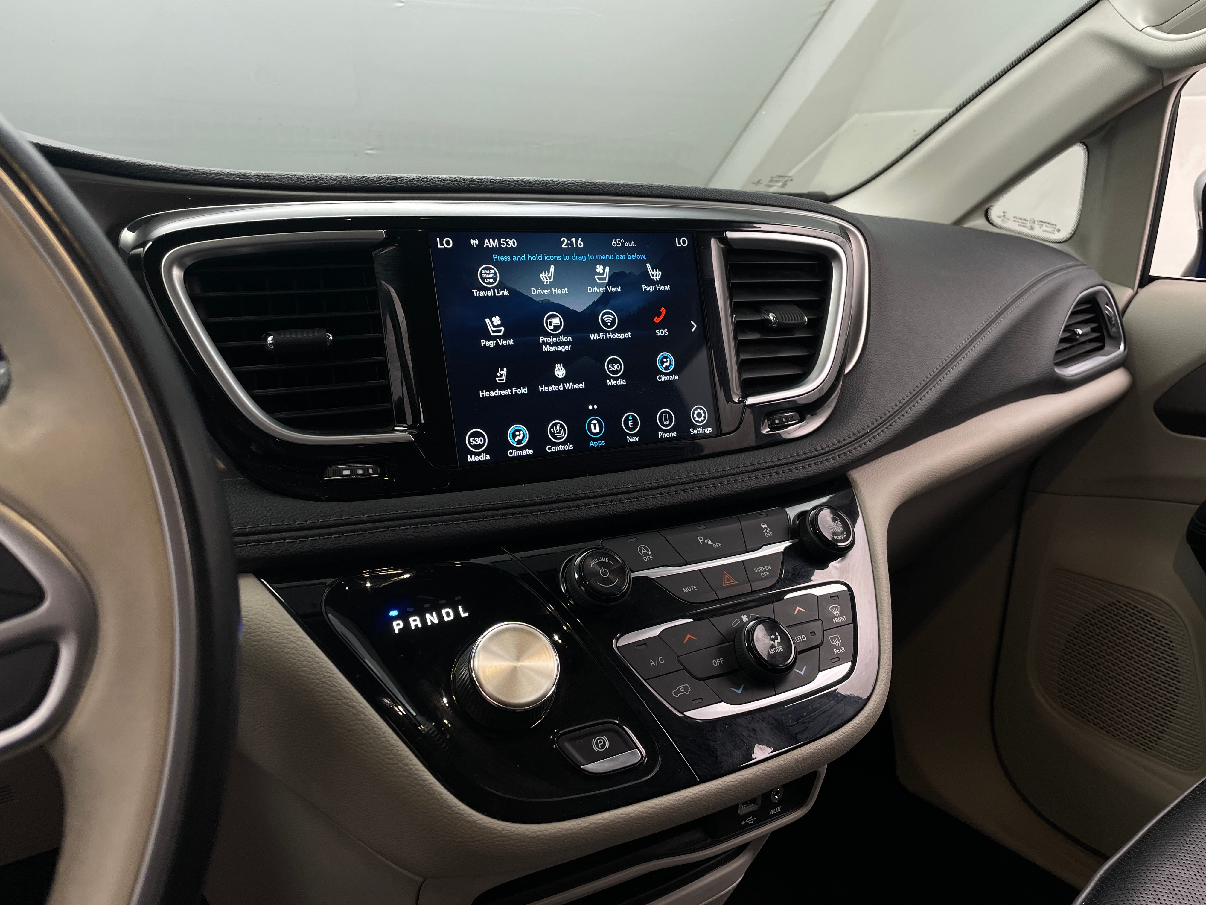2018 Chrysler Pacifica Limited 3