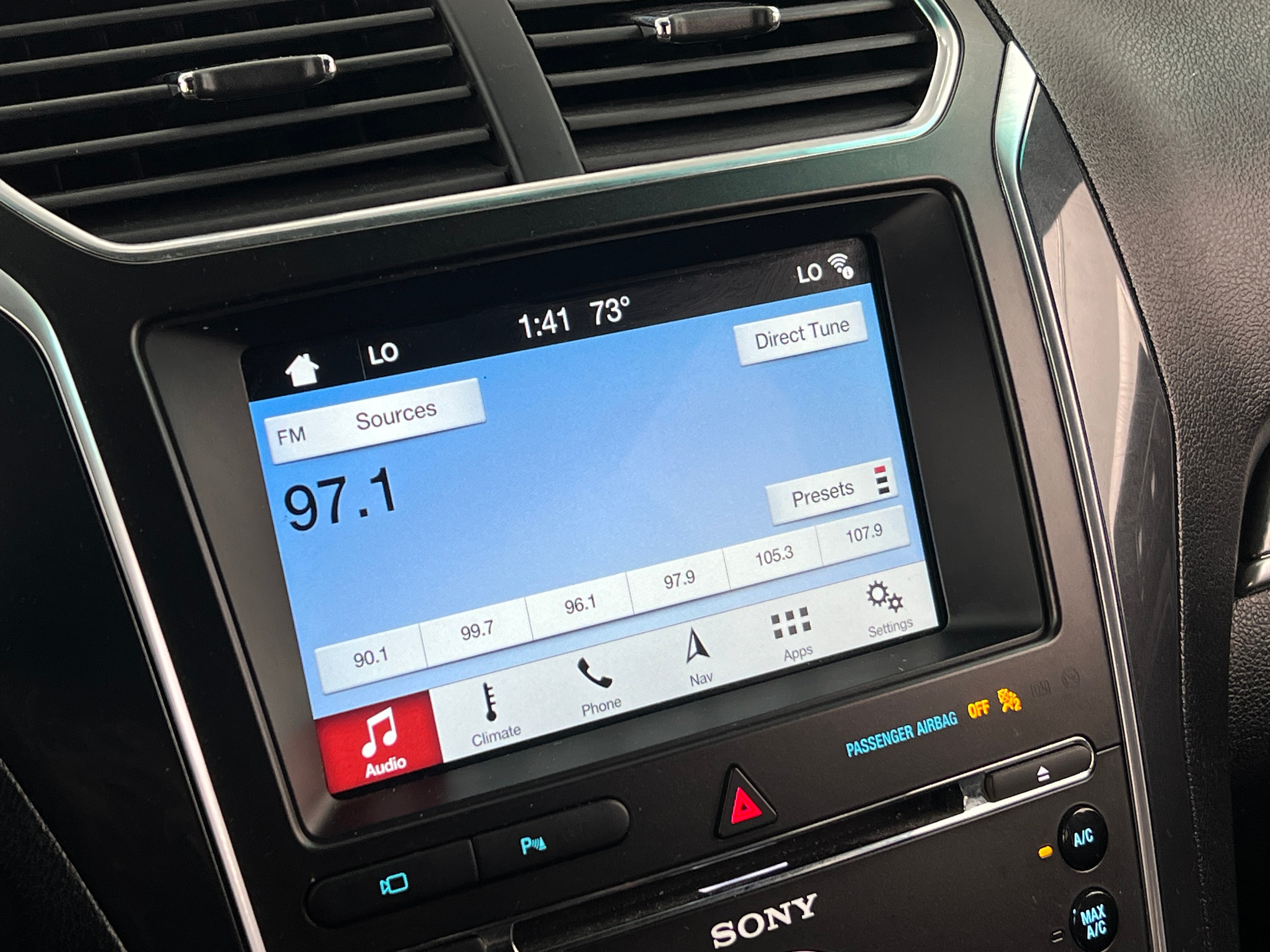 2017 Ford Explorer Sport 3