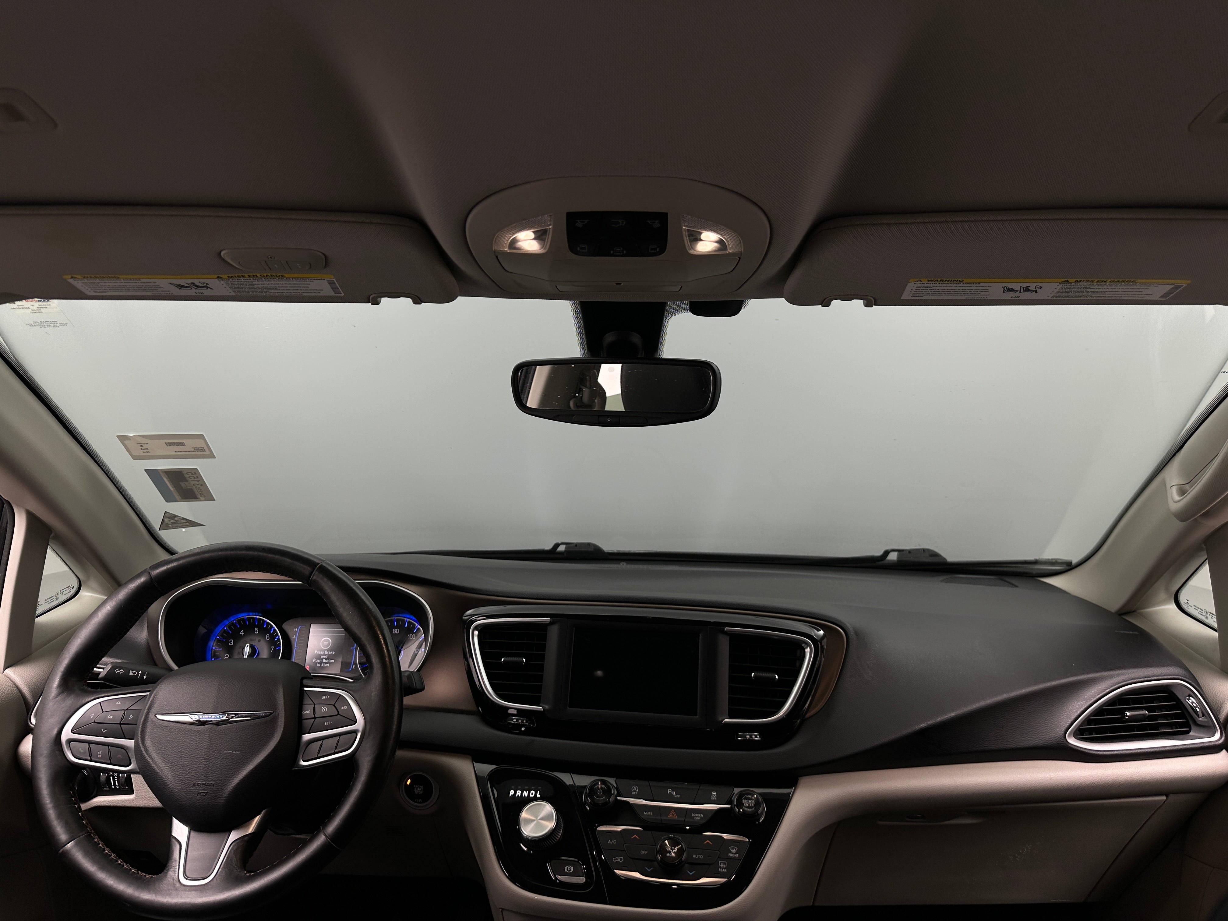 2019 Chrysler Pacifica Touring L 2