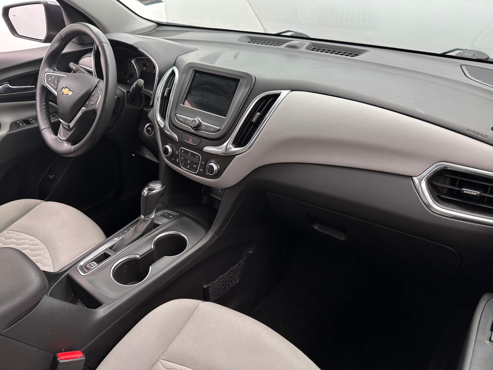Thumbnail: 2019 Chevrolet Equinox - 3