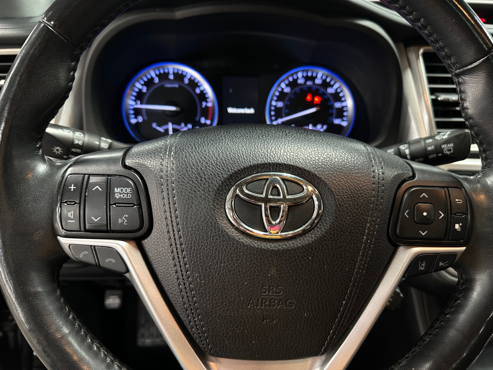 Thumbnail: 2019 Toyota Highlander - 4