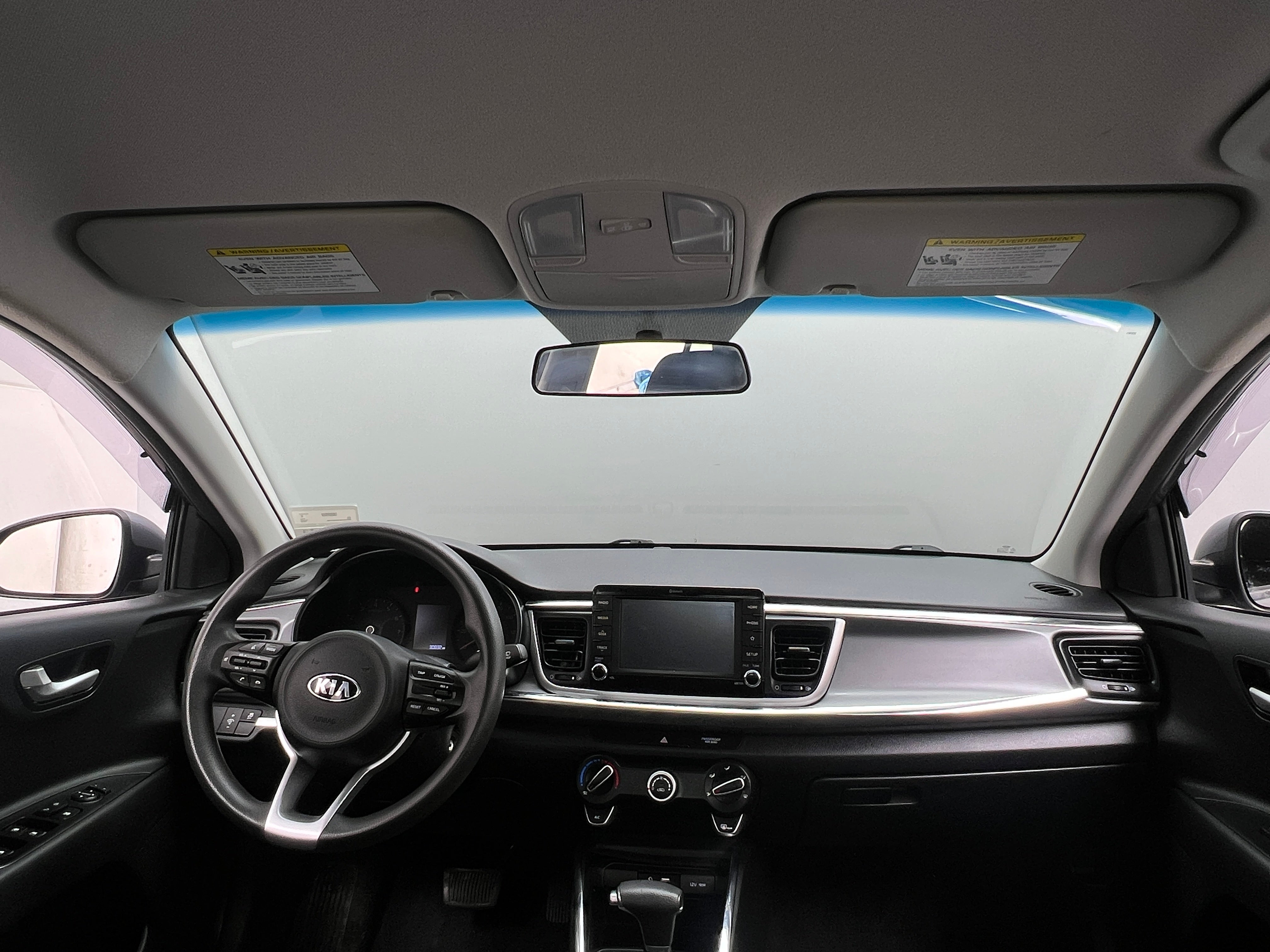 Thumbnail: 2019 Kia Rio - 3