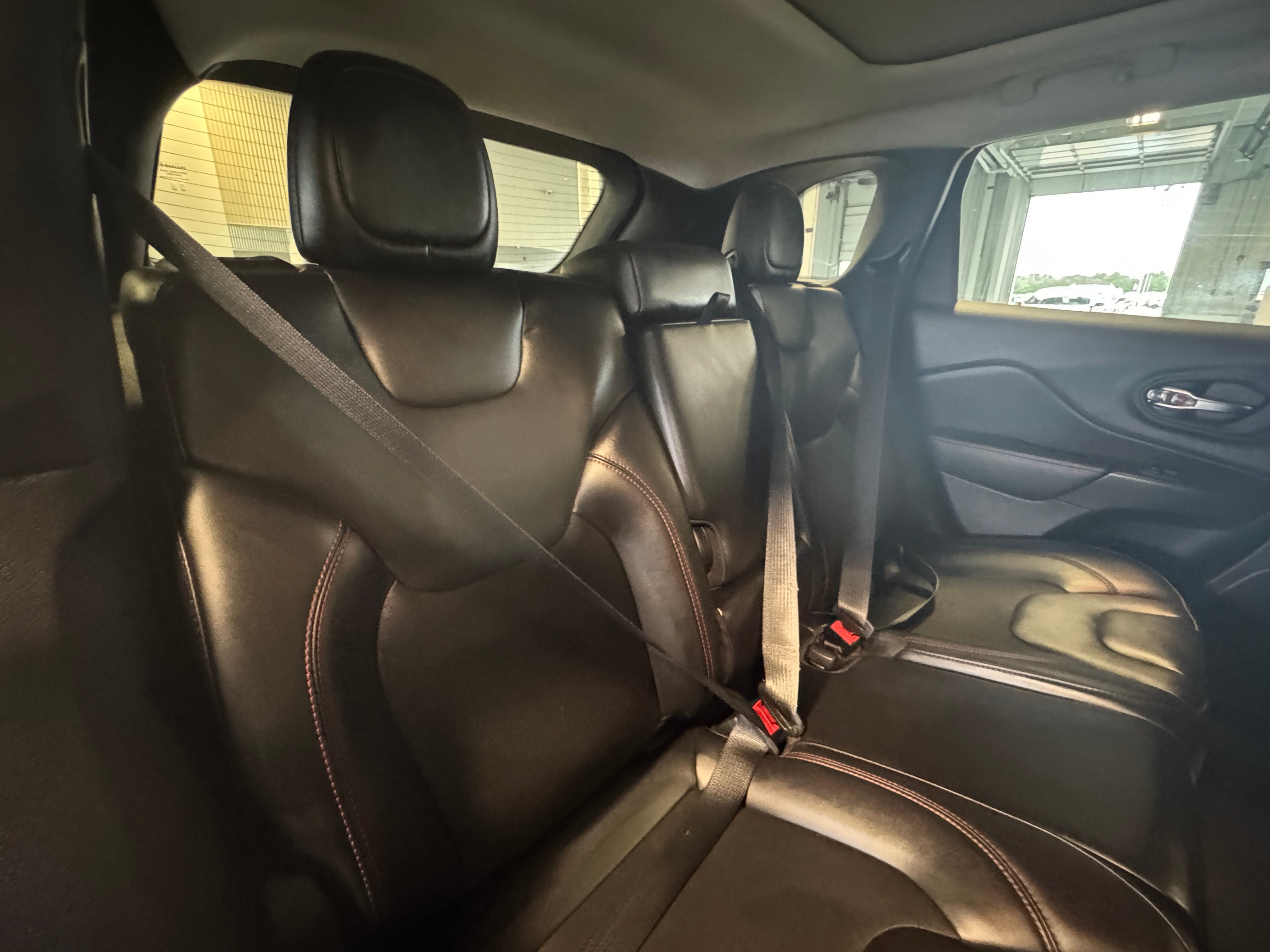 2021 Jeep Cherokee Trailhawk 6
