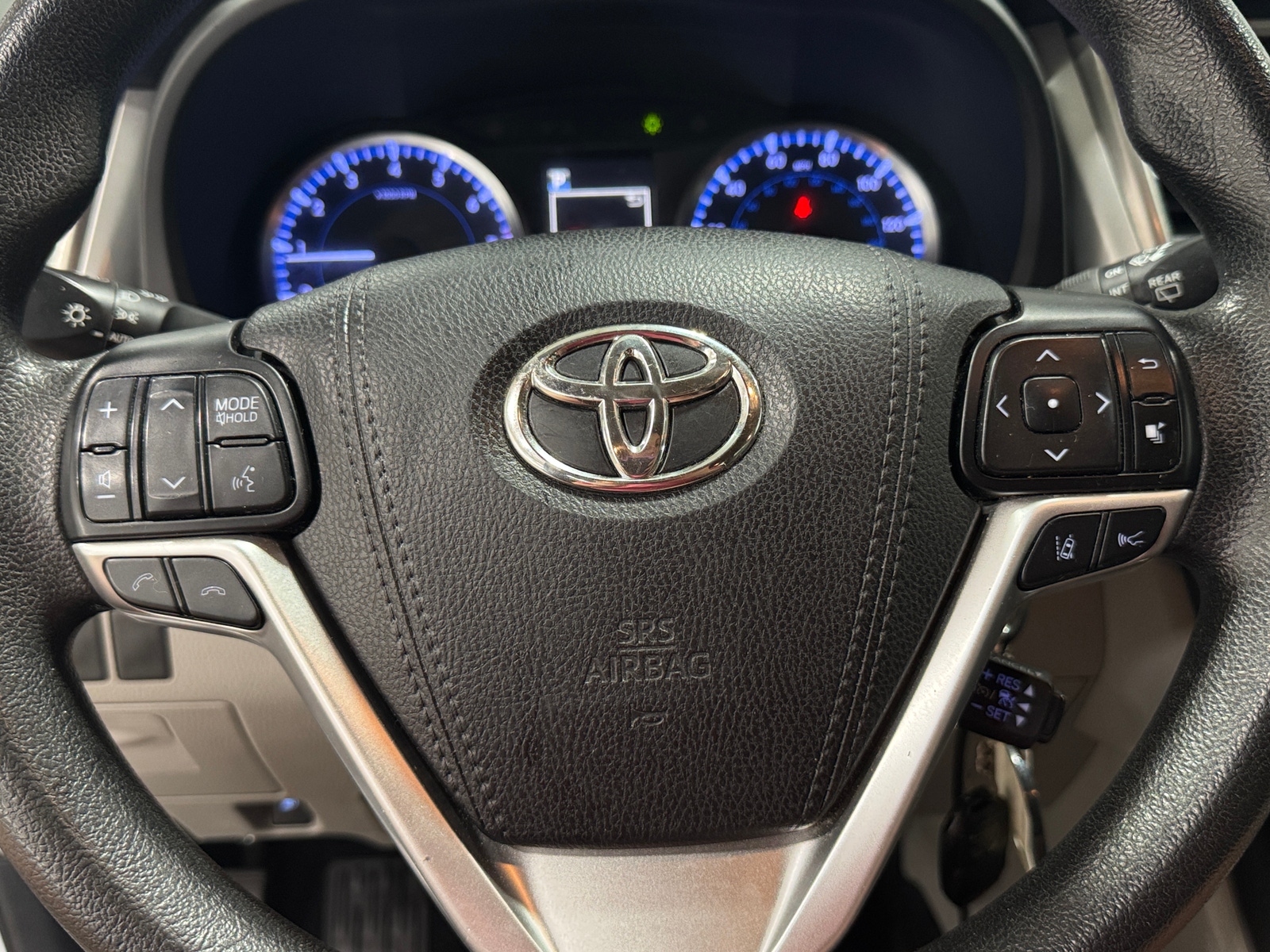Thumbnail: 2018 Toyota Highlander - 5