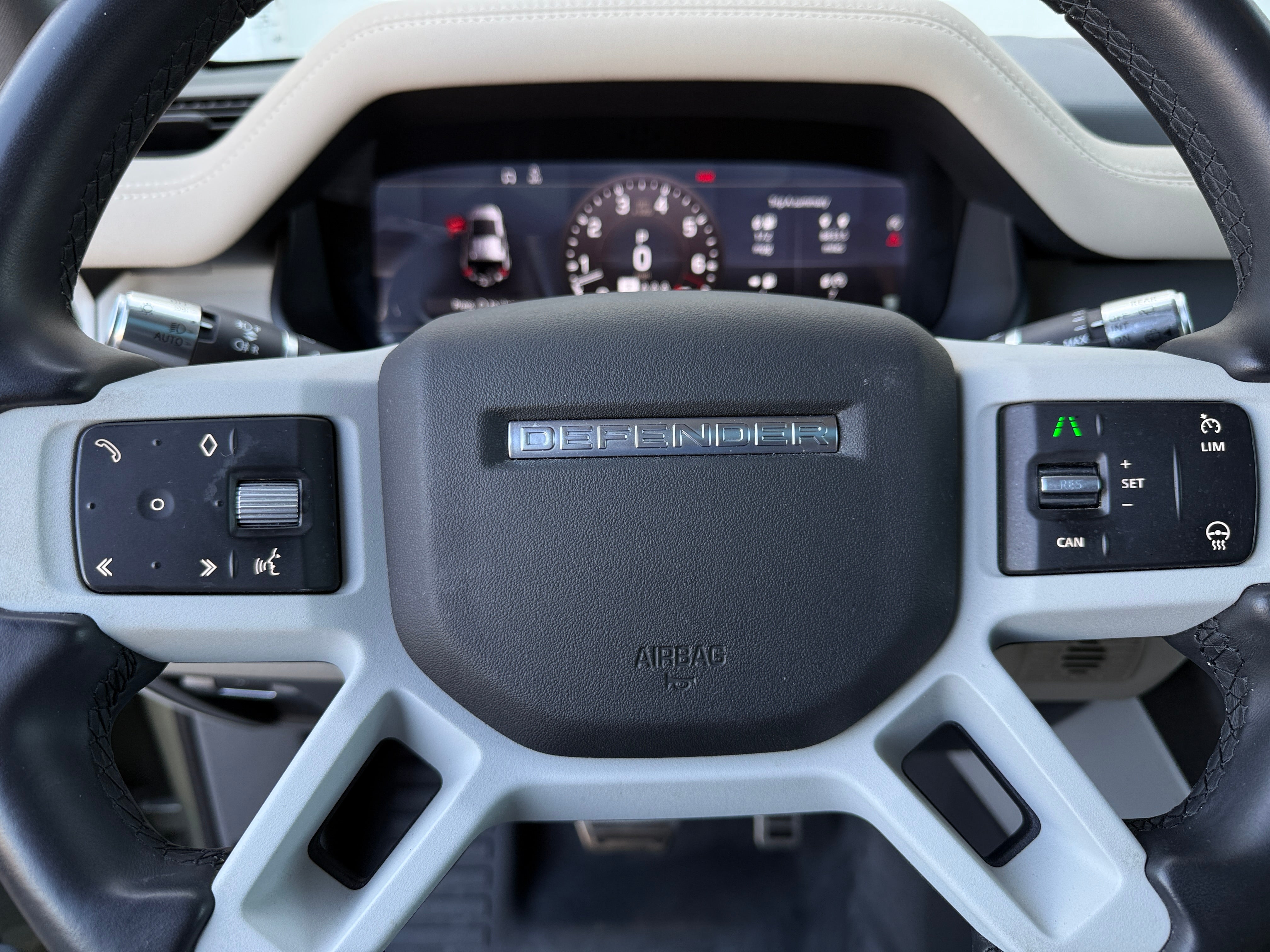 Thumbnail: 2020 Land Rover Defender - 4