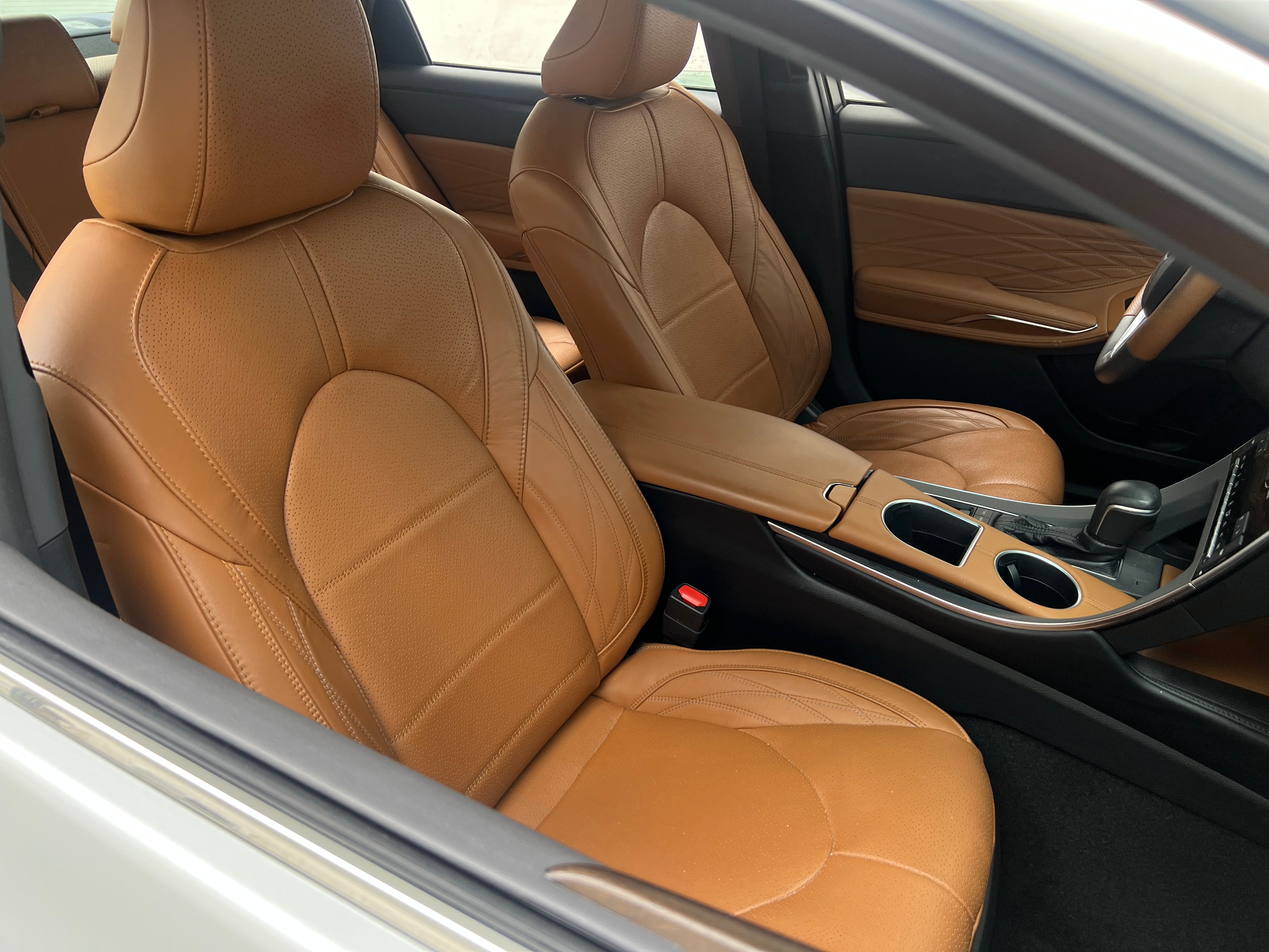 2019 Toyota Avalon Limited 2