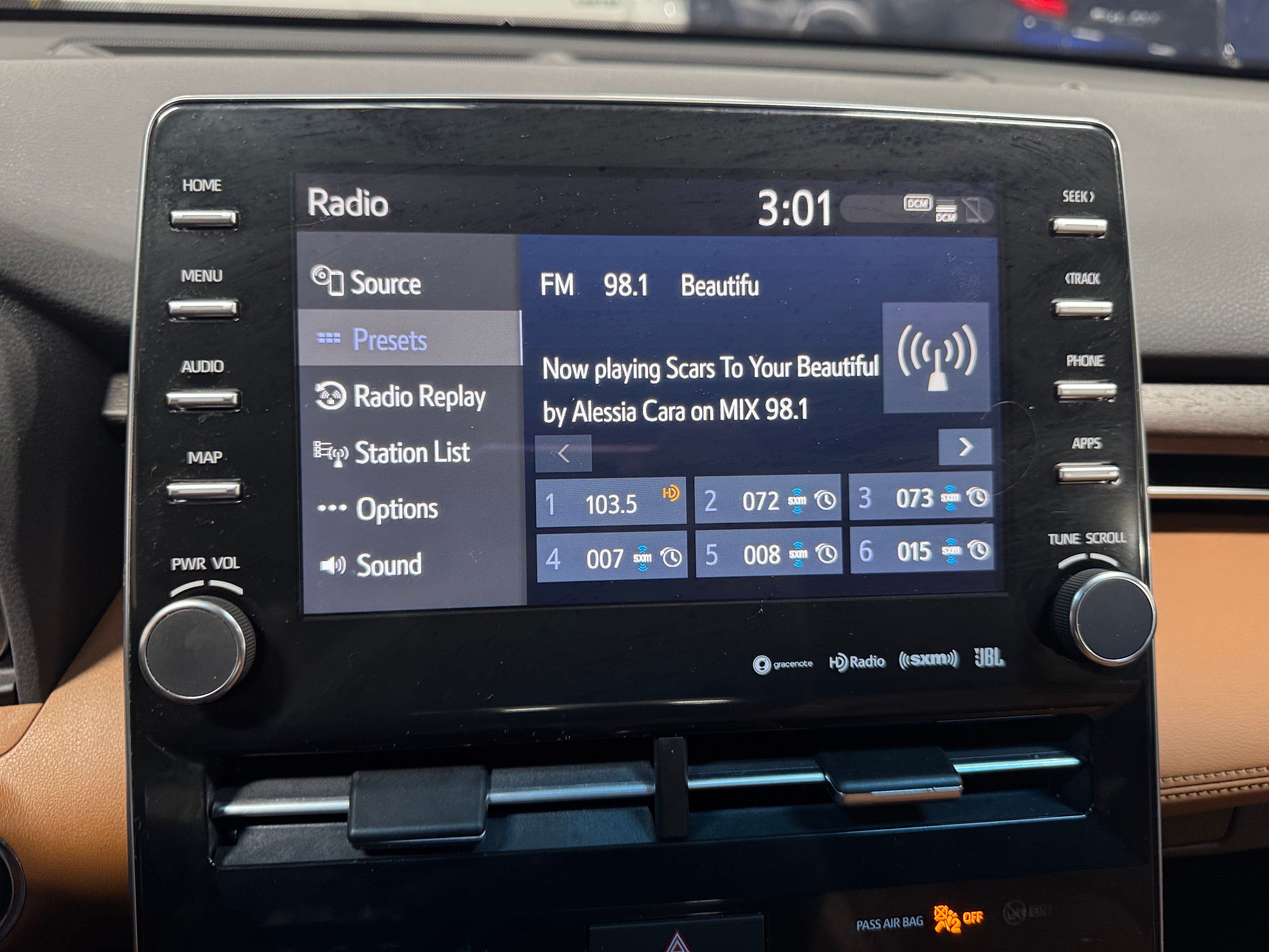 2019 Toyota Avalon Limited 4