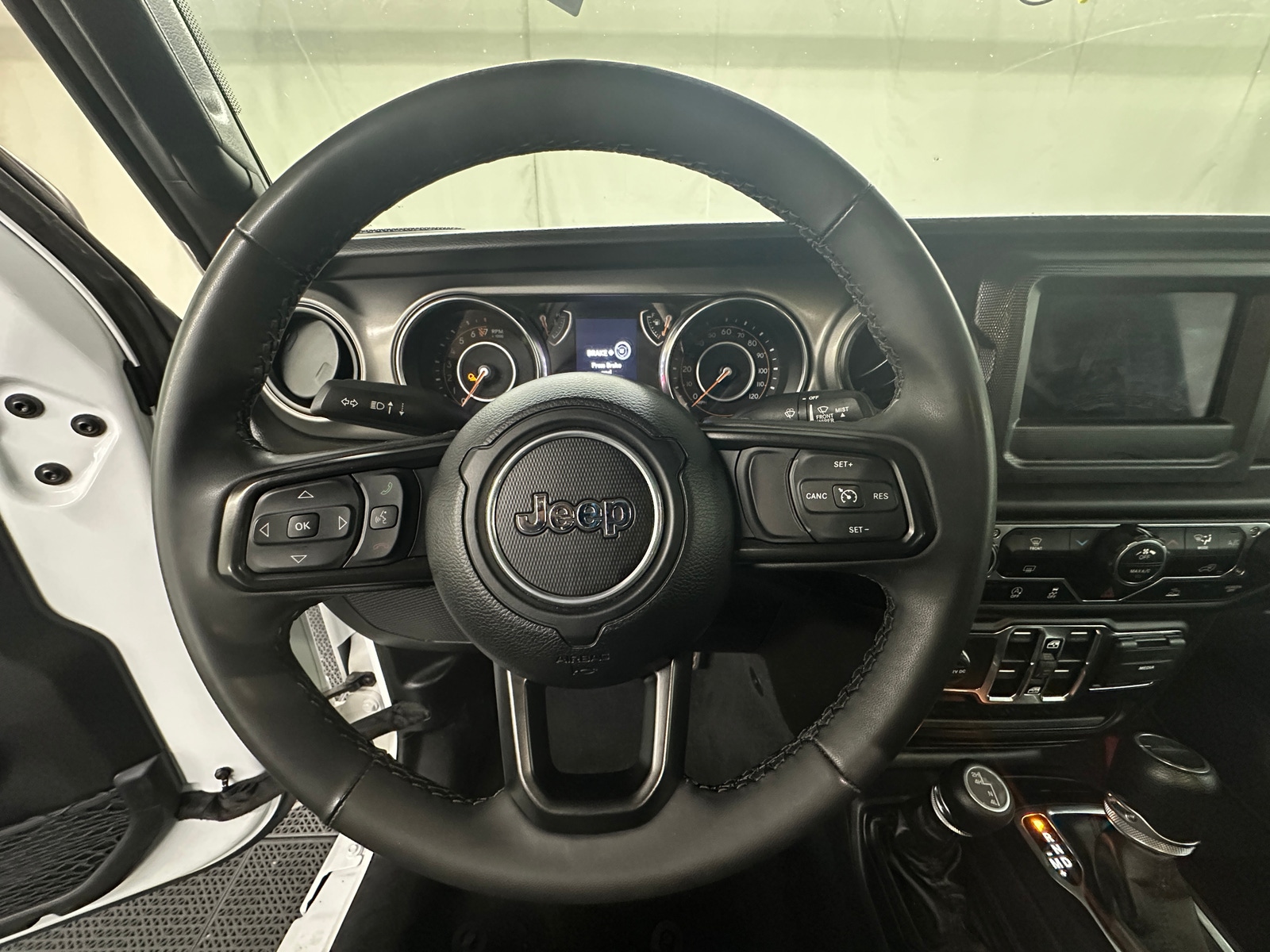 Thumbnail: 2023 Jeep Gladiator - 5