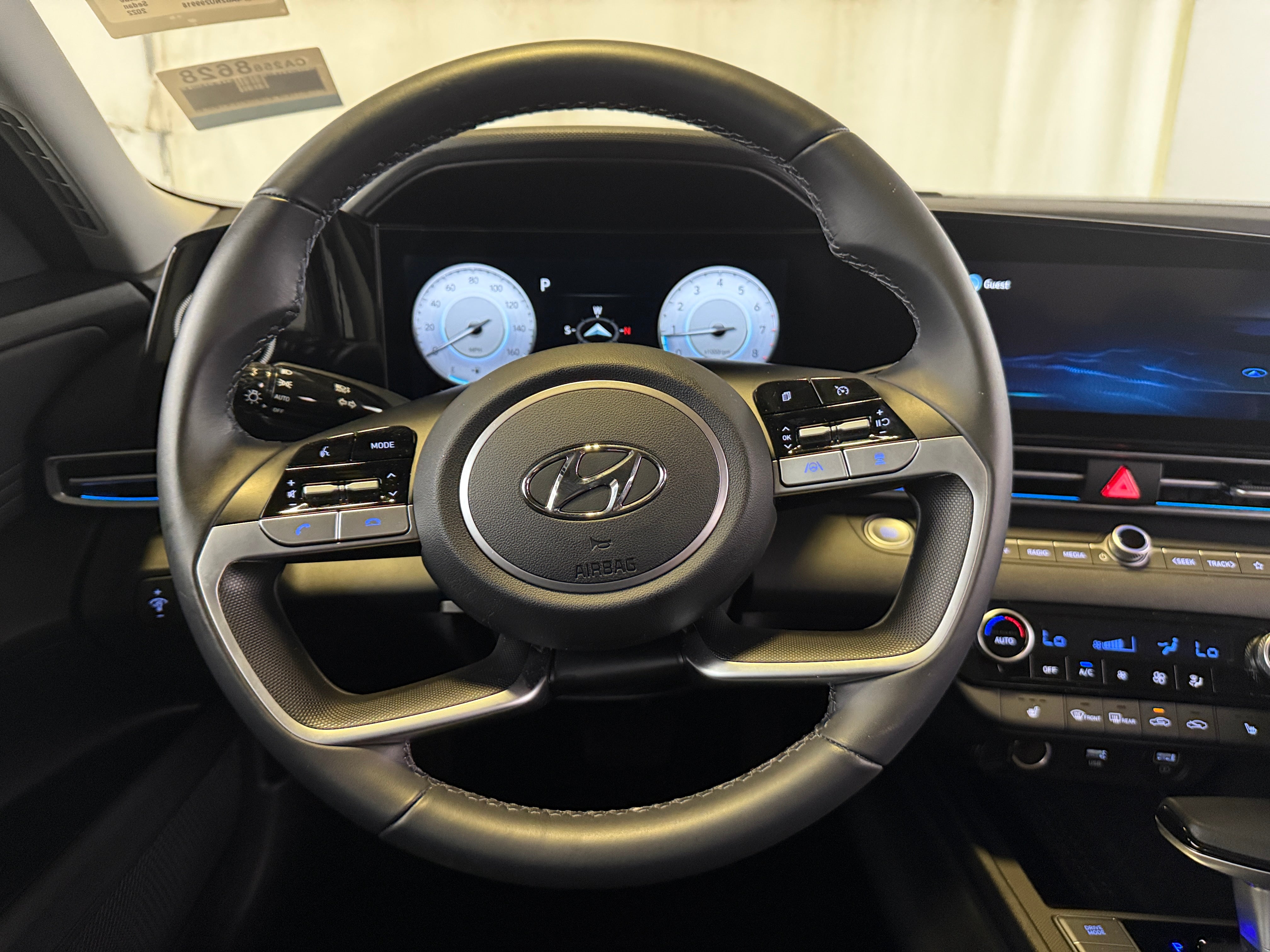 2022 Hyundai Elantra Limited Edition 4