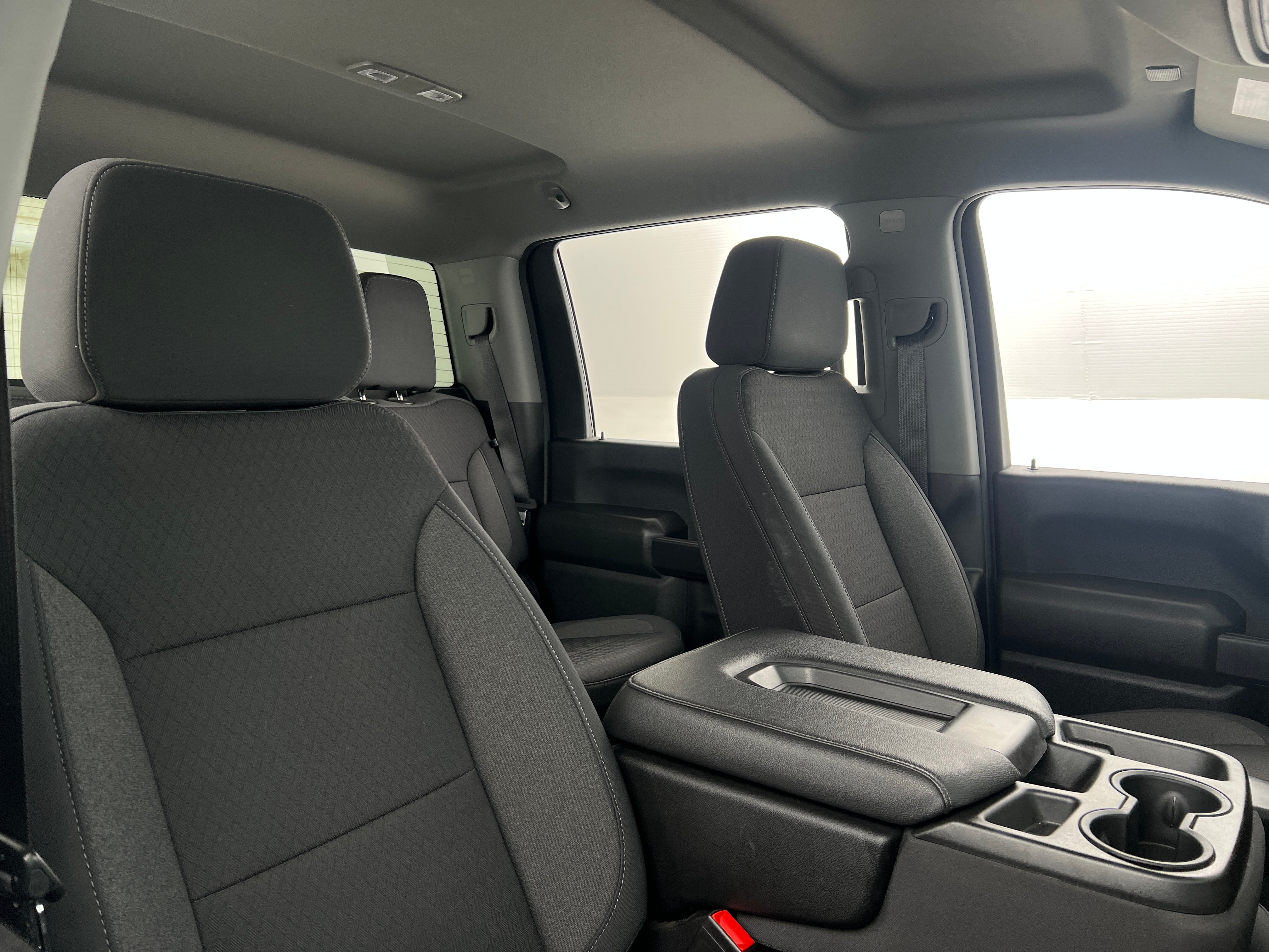 2022 Chevrolet Silverado 2500 Custom 2