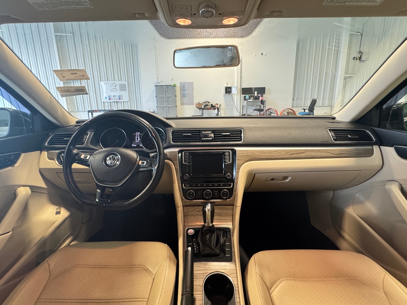 Thumbnail: 2018 Volkswagen Passat - 2