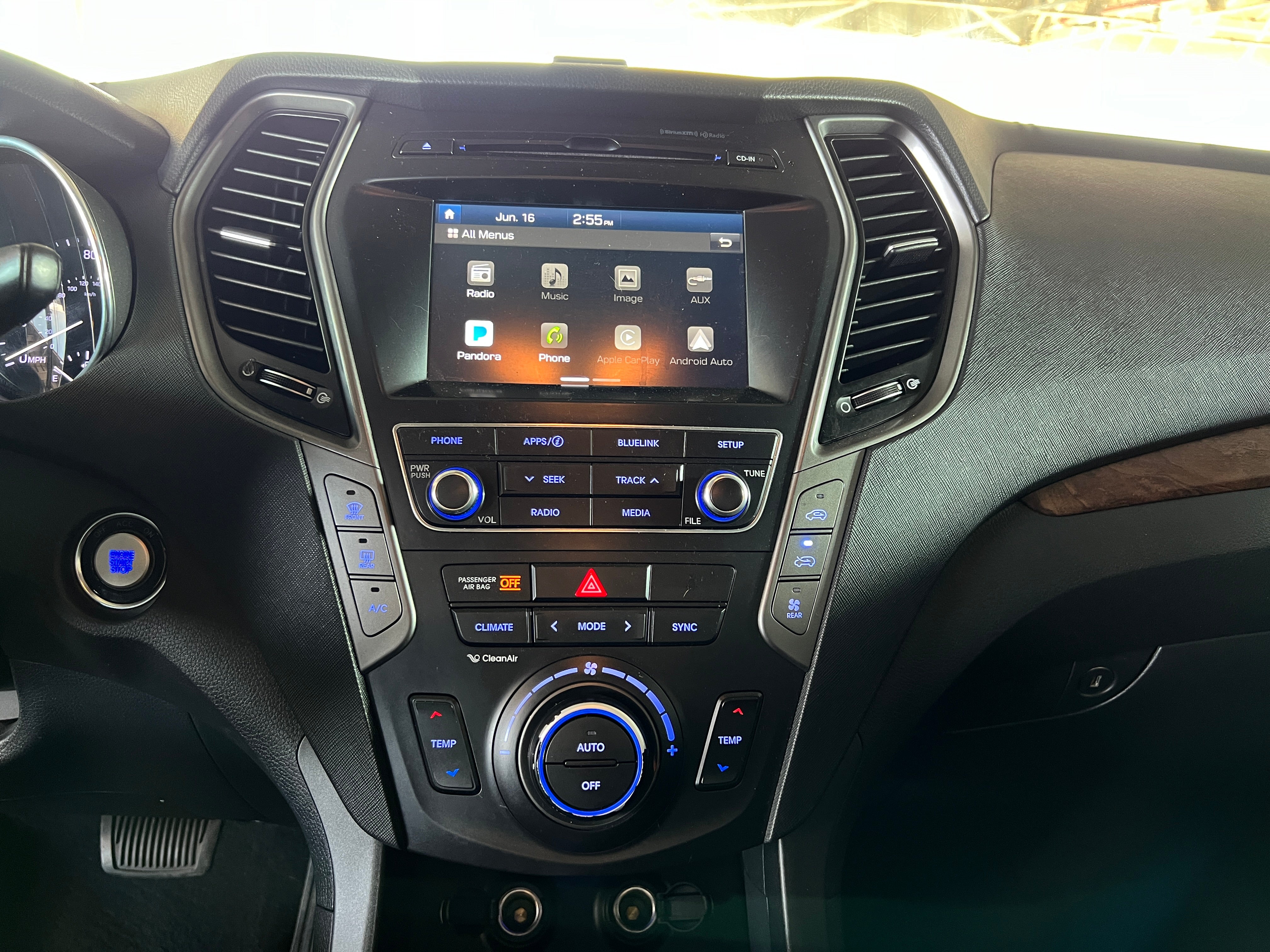 2018 Hyundai Santa Fe SE 3