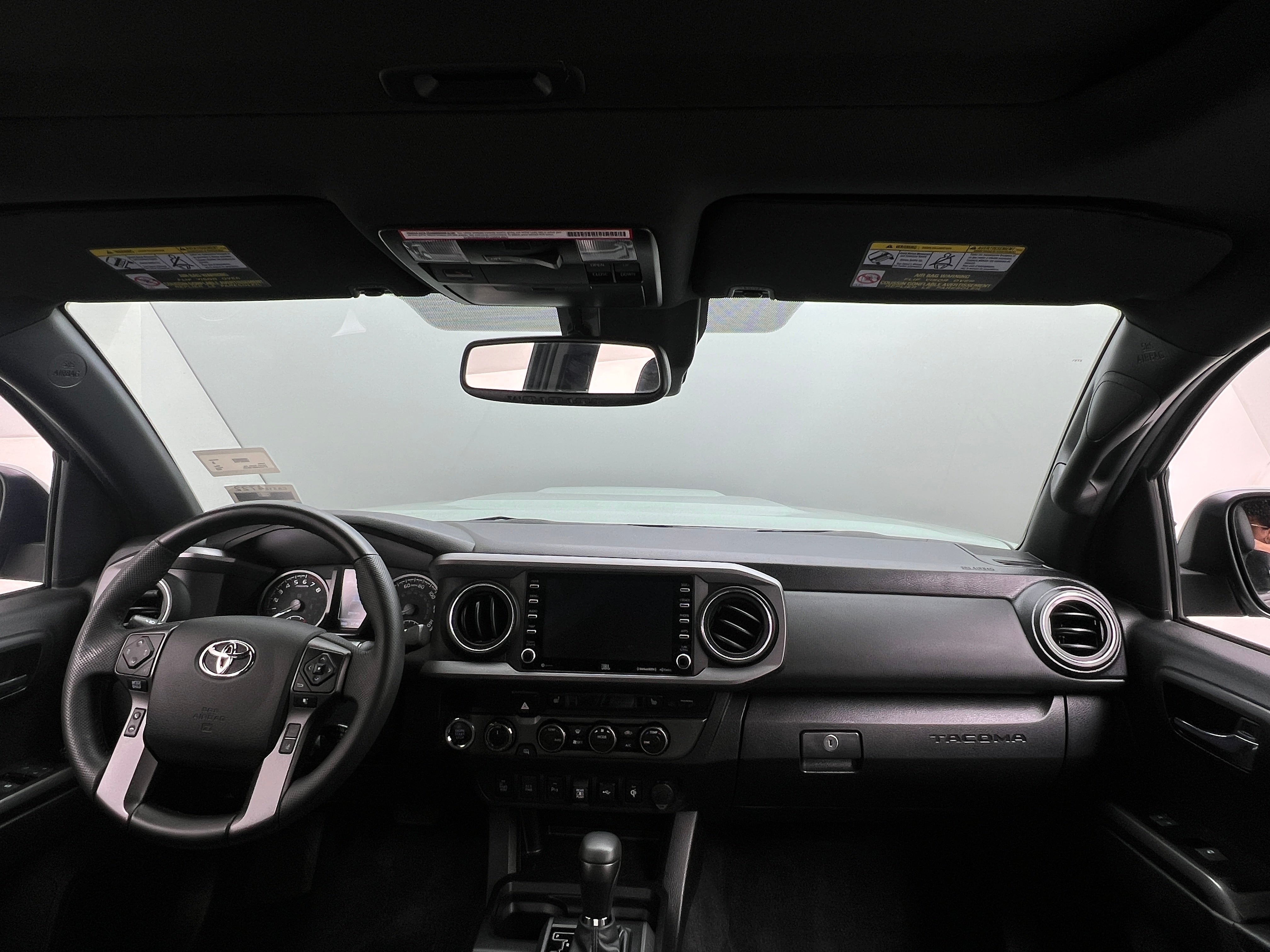 2022 Toyota Tacoma TRD Sport 2